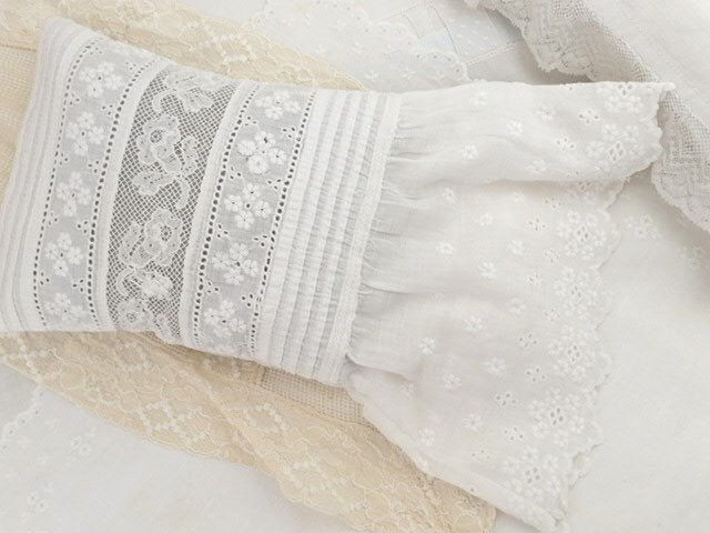 https://i.etsystatic.com/39048810/r/il/712f06/5548115983/il_fullxfull.5548115983_gtwe.jpg