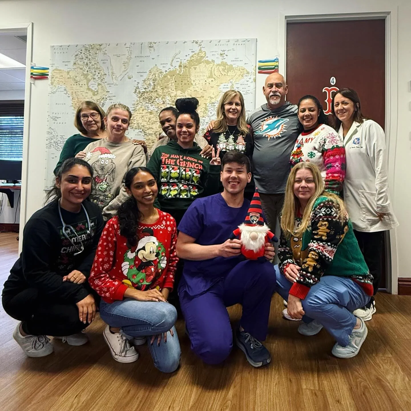 A little holiday cheer in the office ✨ Thankful for our hardworking team and all they do for our patients. 🎄
#westonteam #holidaylunch