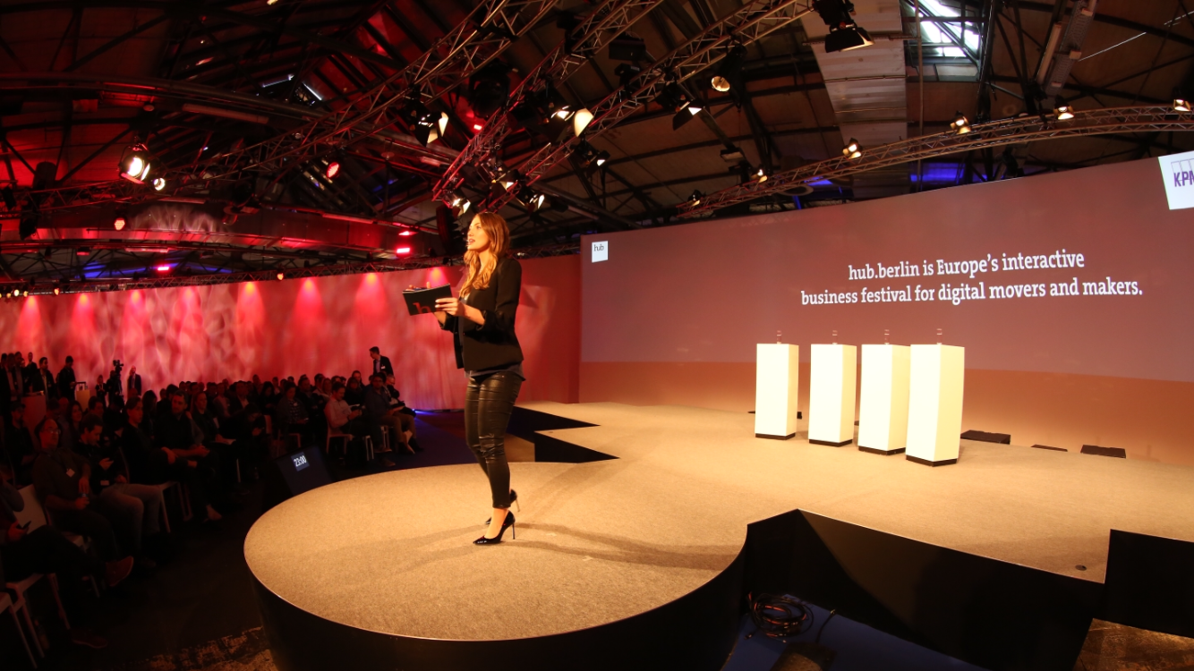 Moderation eines mehrtägigen Tech-Events inklusive Panel Diskussionen in Deutschland