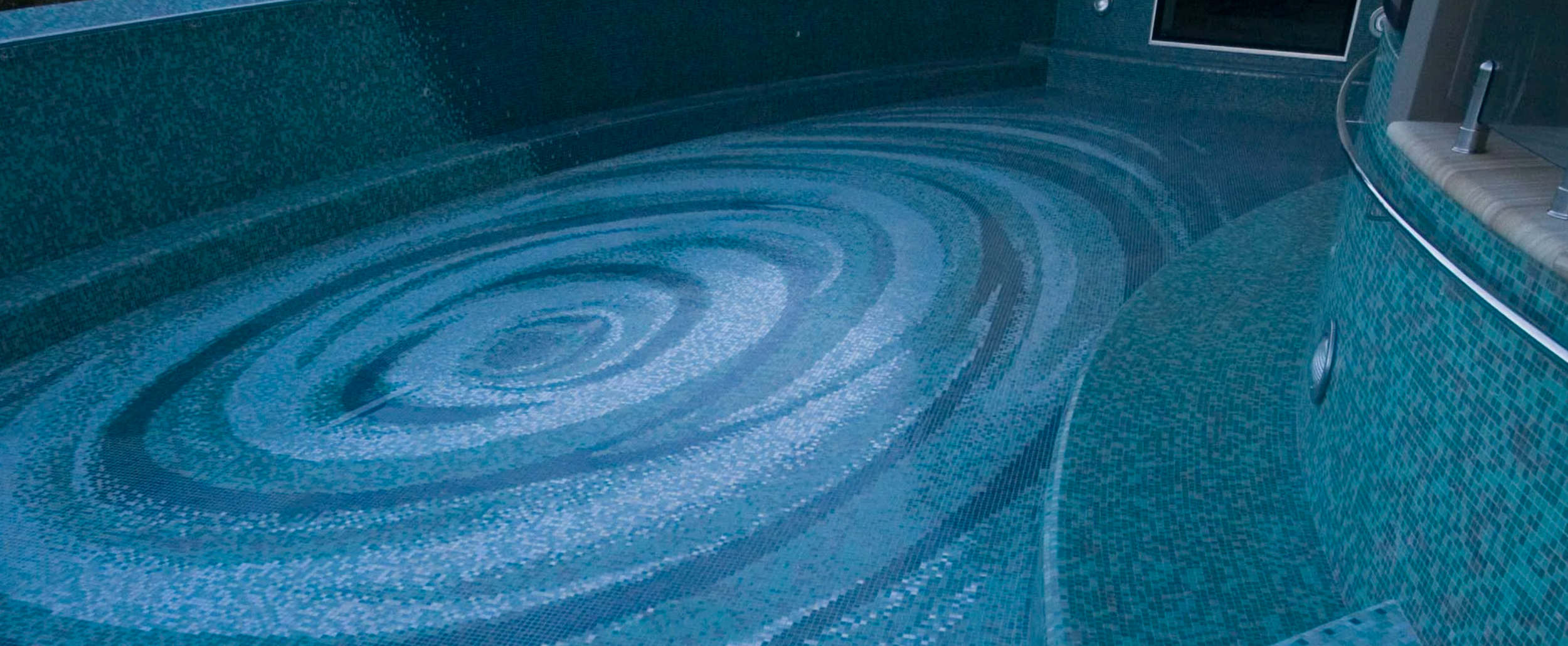 Tiling pool project