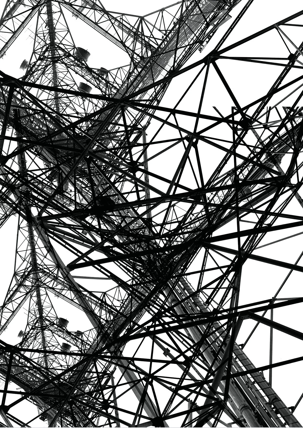 PYLON MONTAGE