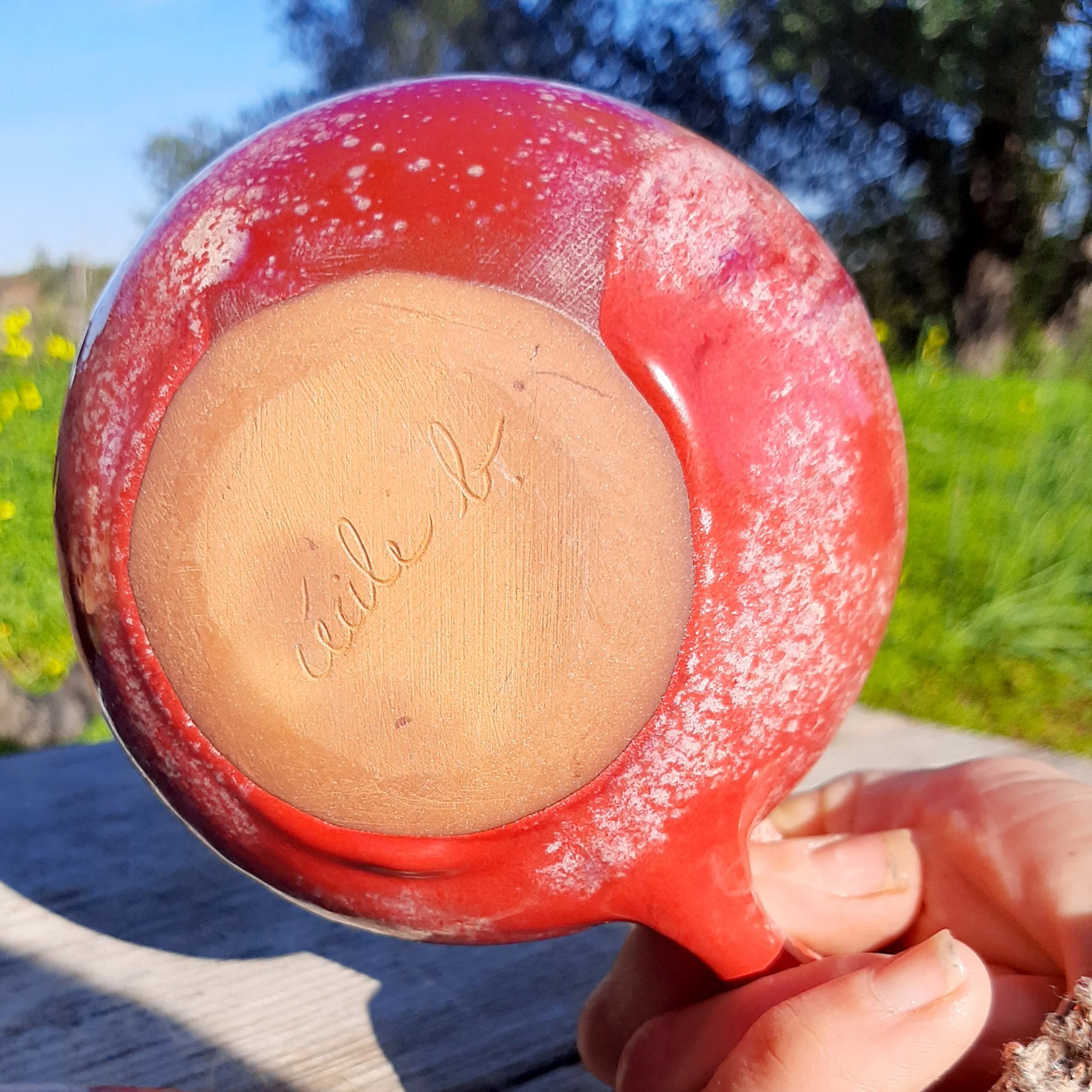 mug ronde rouge marbree et vert emeraude 8.jpg