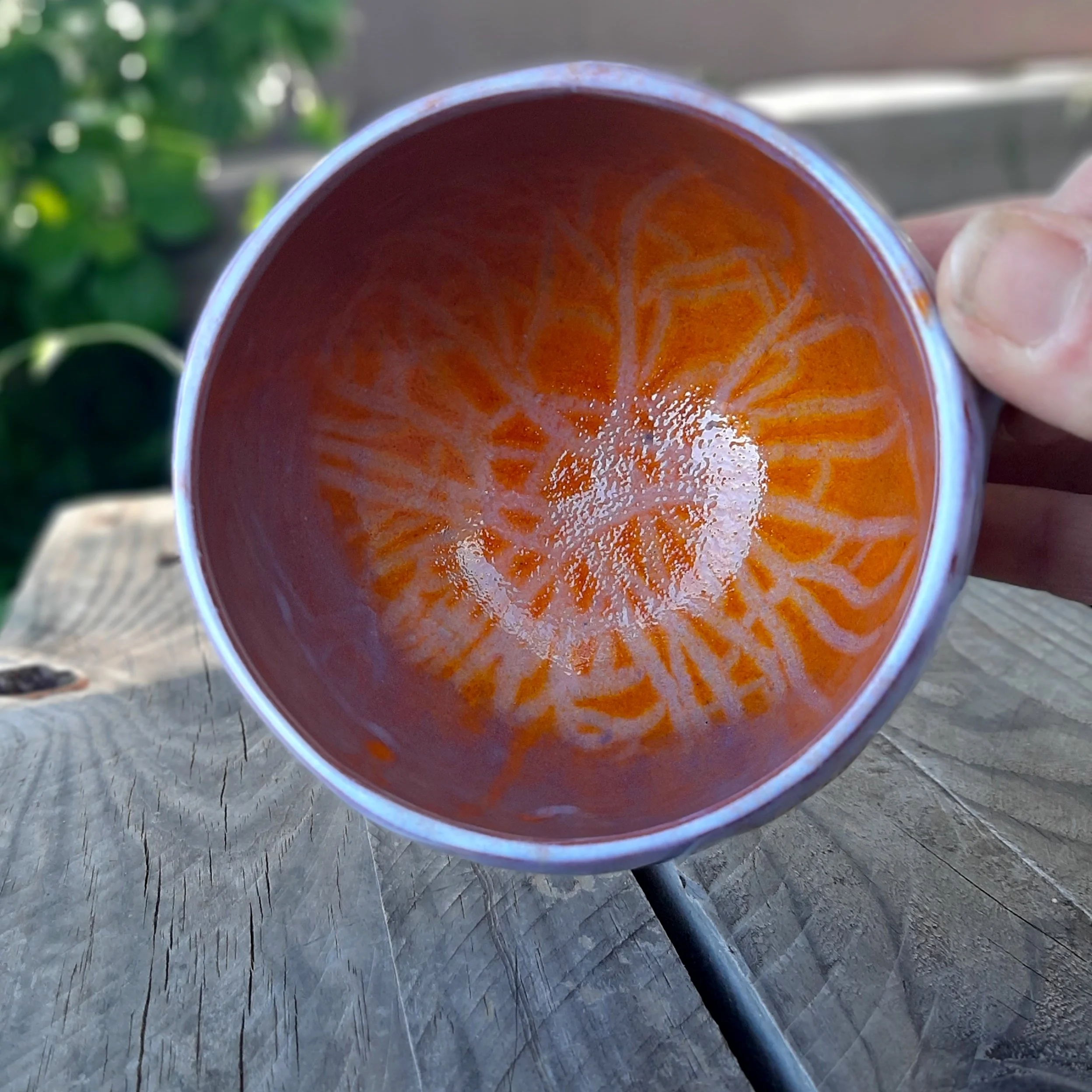 mug ronde blanc laiteux et orange 3.jpg