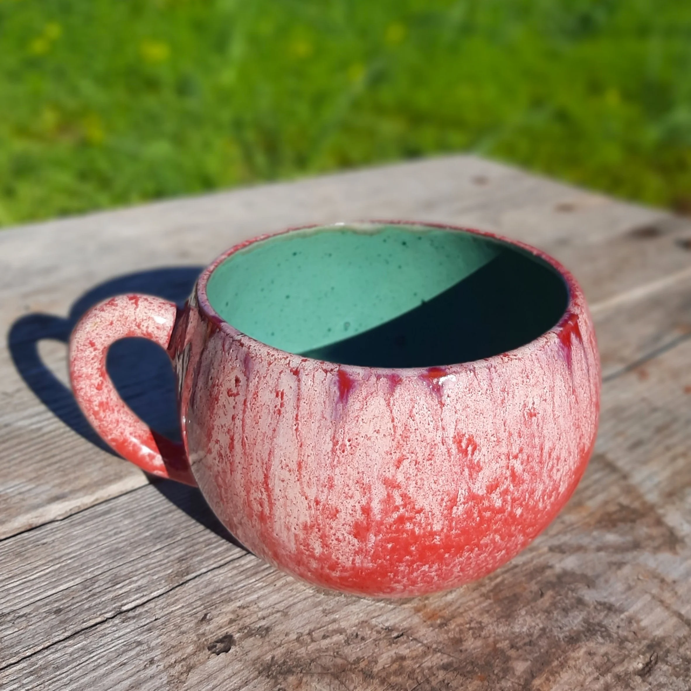 mug ronde rouge marbree et vert emeraude 9.jpg
