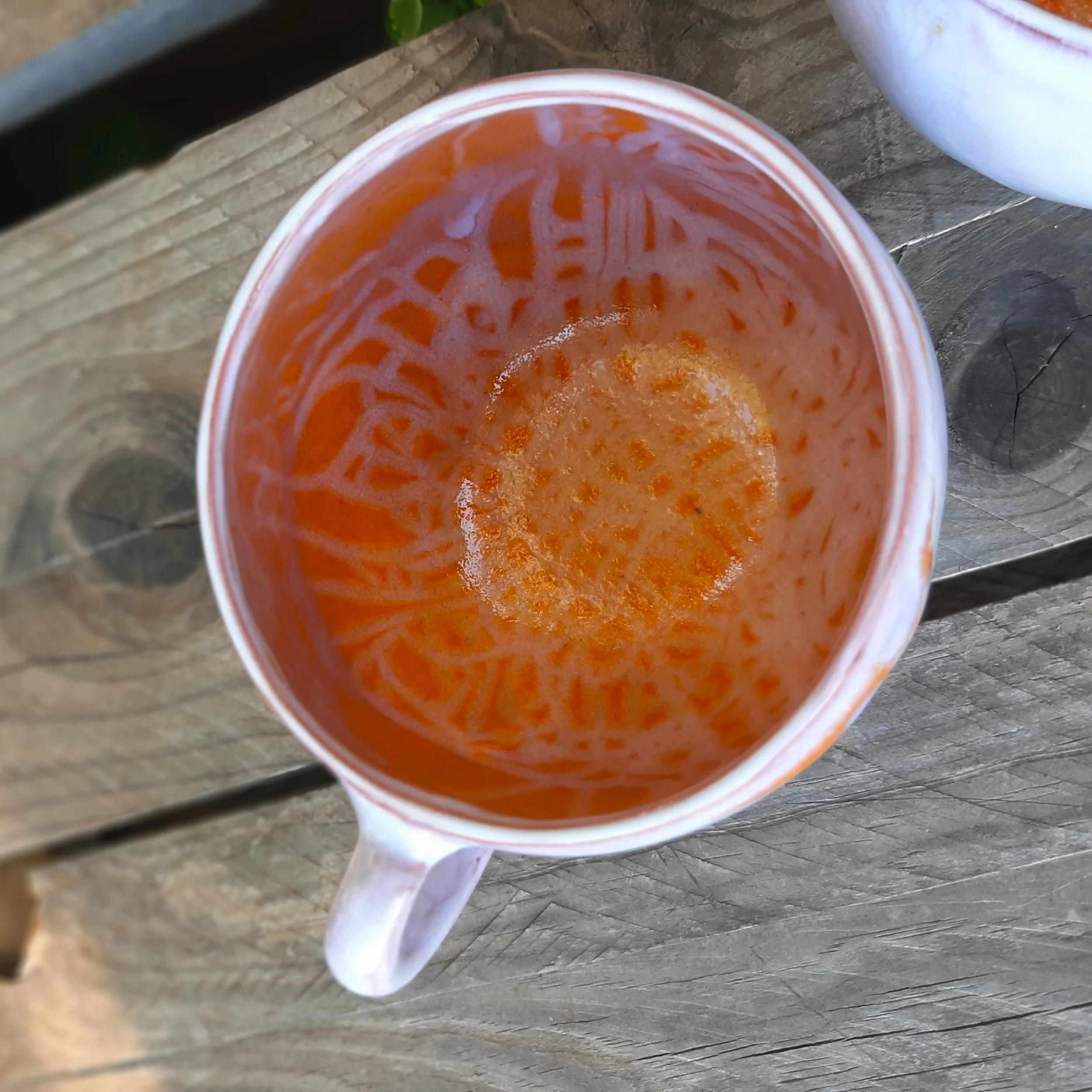 mug ronde blanc laiteux et orange 9.jpg