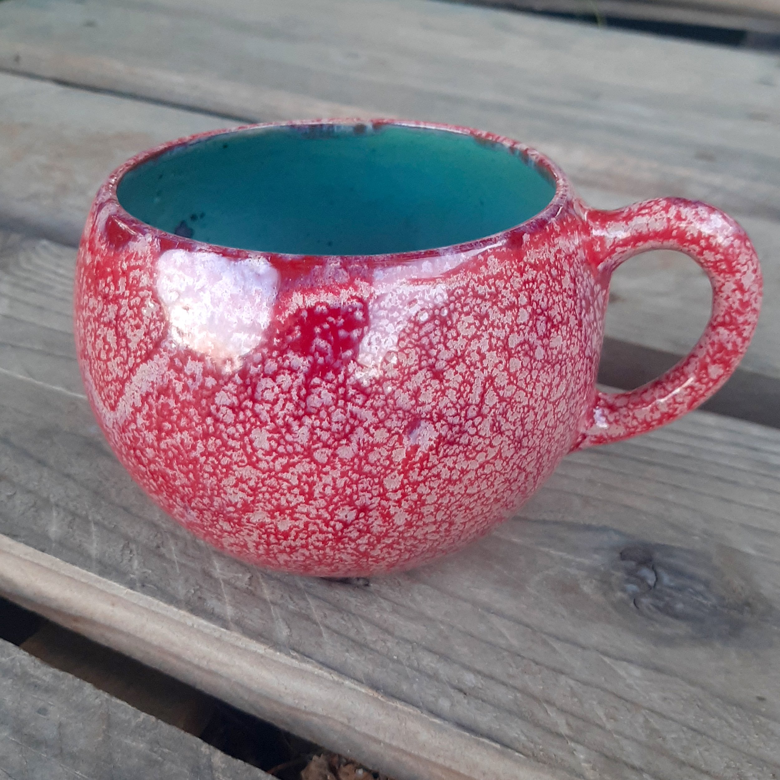mug ronde rouge marbree et vert emeraude 7.jpg