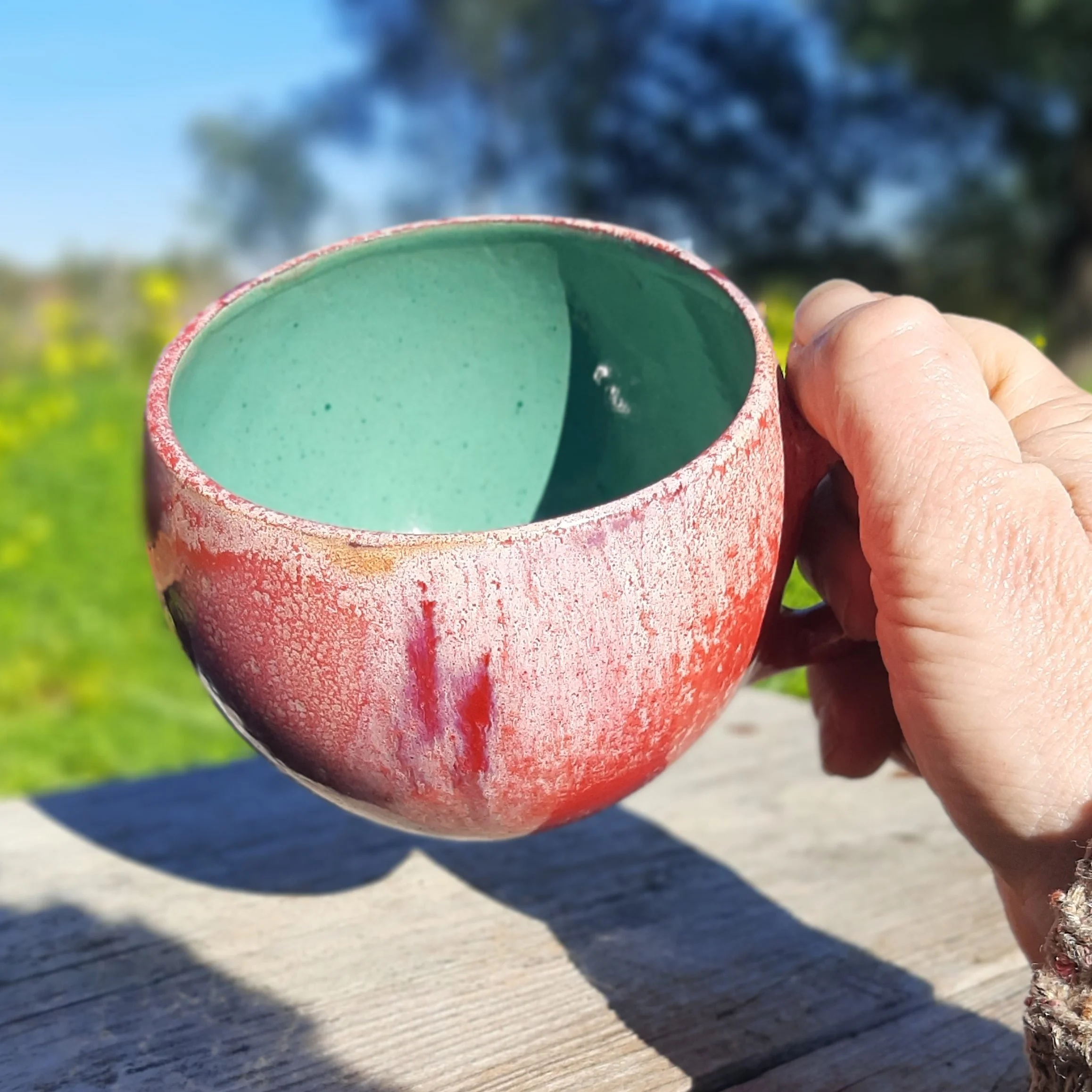 mug ronde rouge marbree et vert emeraude 12.jpg