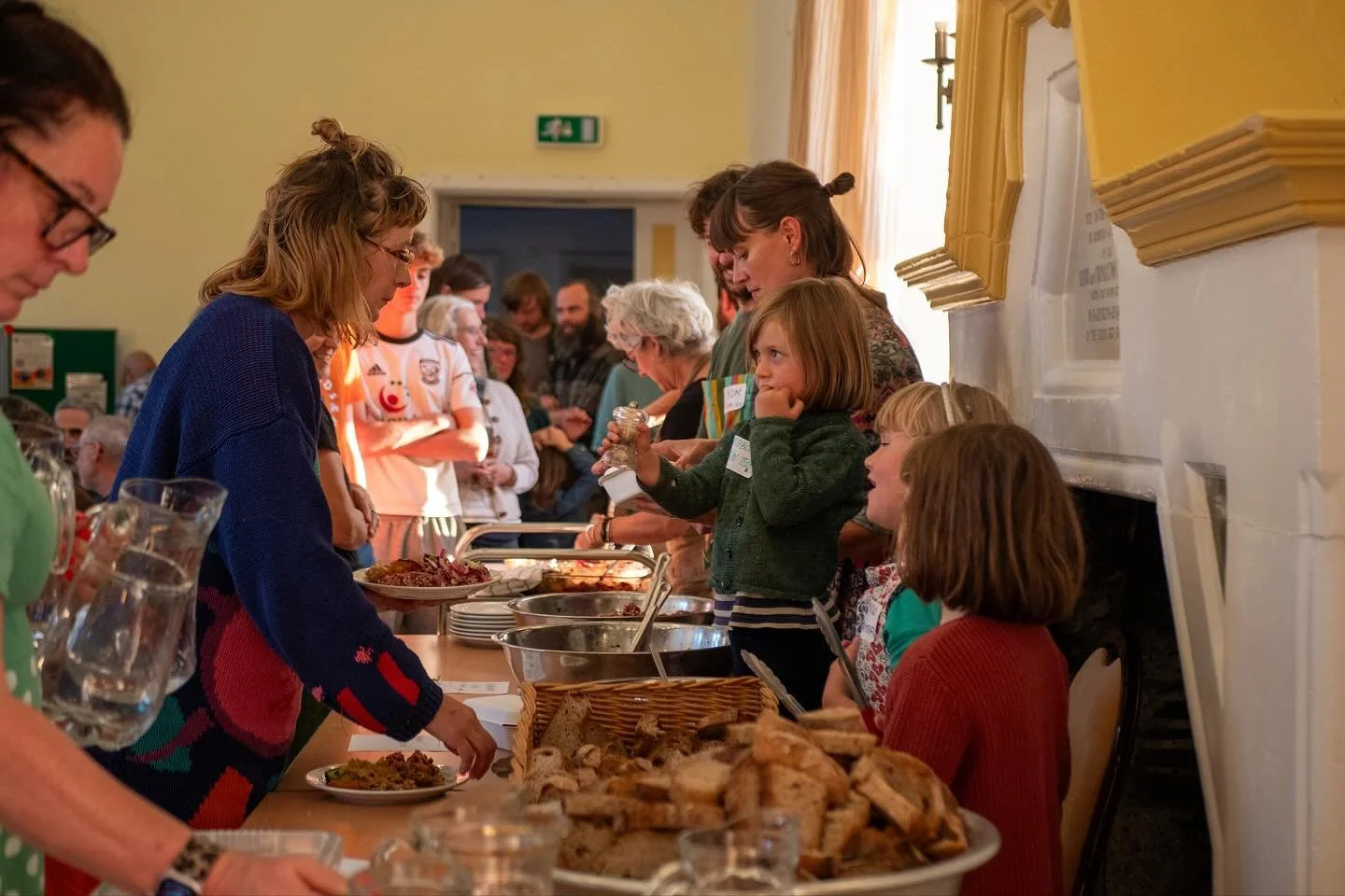 Cinio Cumunedol
More lovely photos @rhi_ellis