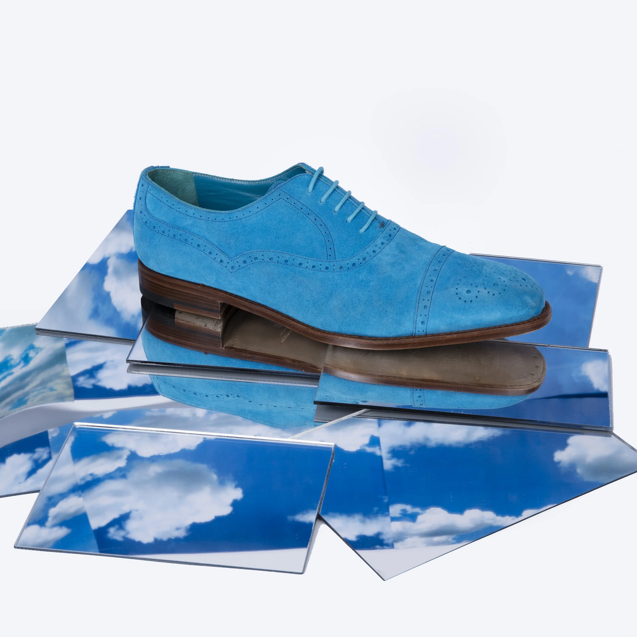 MANOLO BLAHNIK I MENS SOCIAL