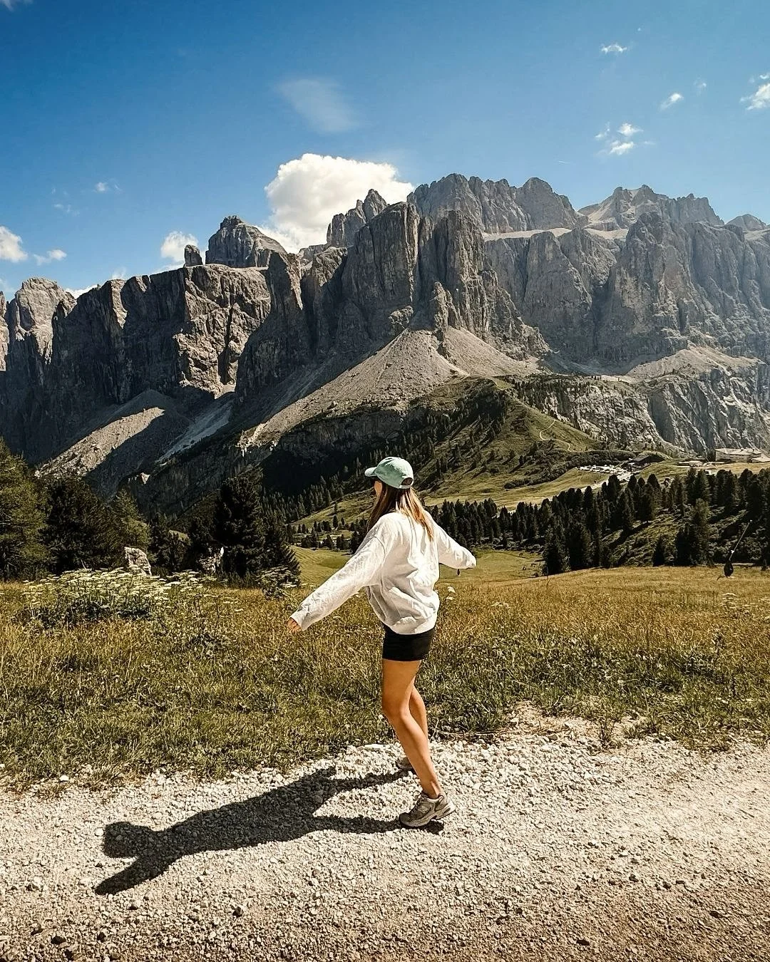 A few snapshots of some magical Dolomites days. Feeling grateful for every sunrise and every trail we hiked and maybe just a little sore from all the hiking 😉✨