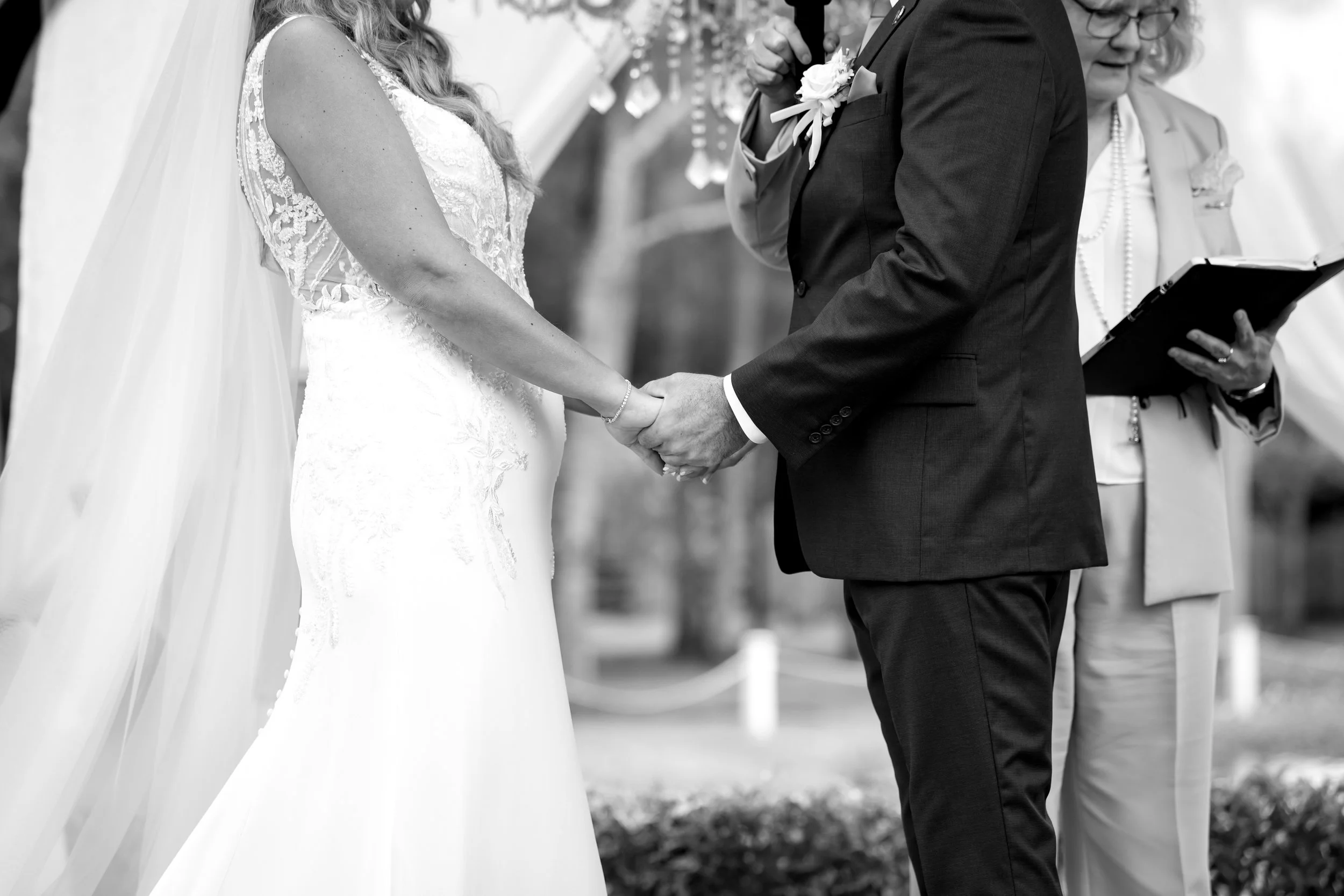 spotlight: local florists, dj’s, caterers and bakeries we trust. 