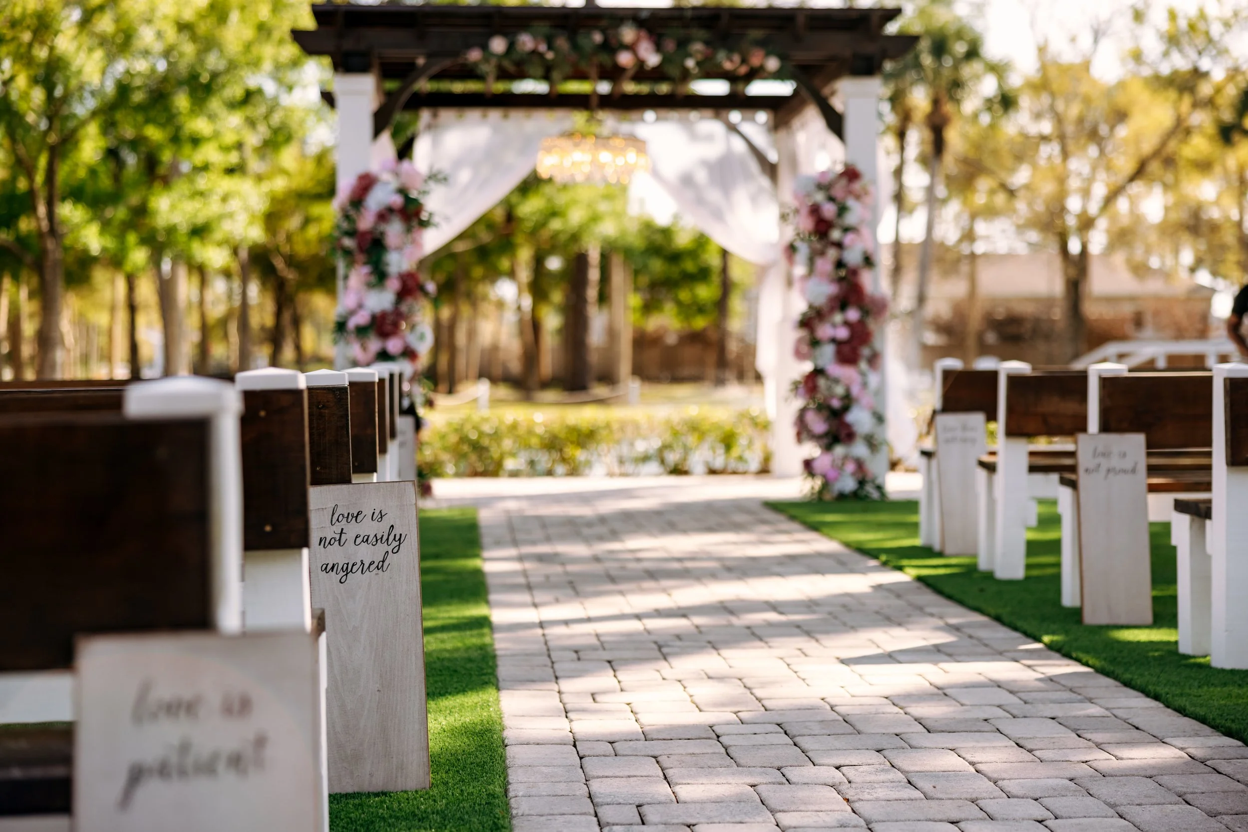 Comparing Wedding Venues in Vero Beach? What to Look for Before Choosing Your Venue