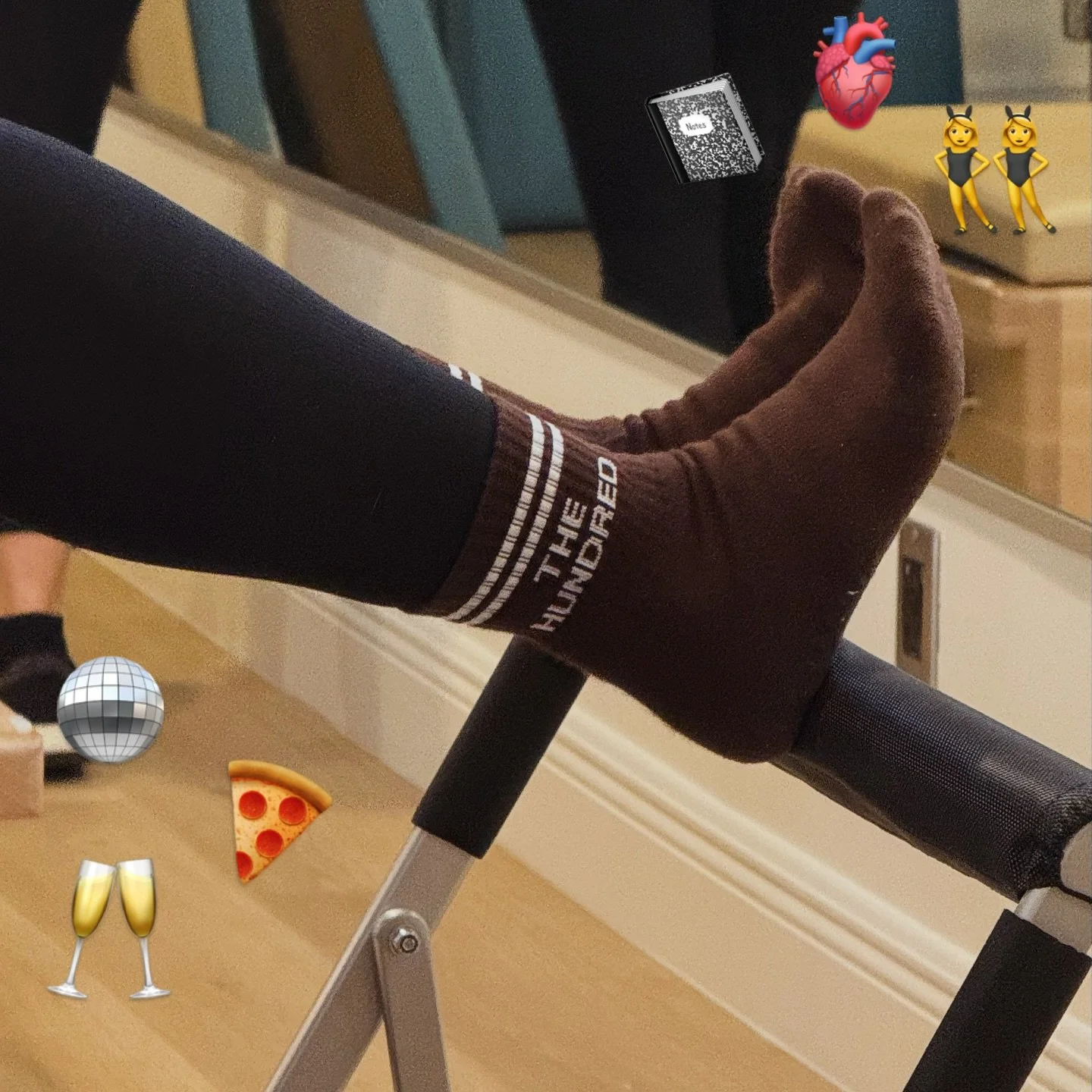 CONTINUING ED WEEKEND + PIZZA PARTY 😎
let&rsquo;s move, learn, + chill tf out at rbp!

the deets:
🗓️ august 16
📍 ritual body pilates
🎓 for instructors + passionate movers

the lineup:
👯&zwj;♀️ semi-private equipment class w/ tanya
🧠 functional 