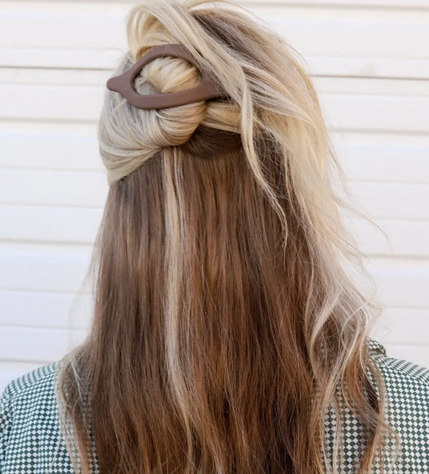 KAXI ~ lay down claw clip