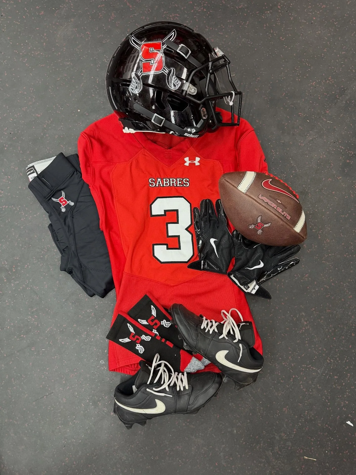 Week 3: A game of many names.
#SABREPRIDE🔴⚔️⚫️
#PTS🗡️
#ALLIN🔴⚔️⚫️