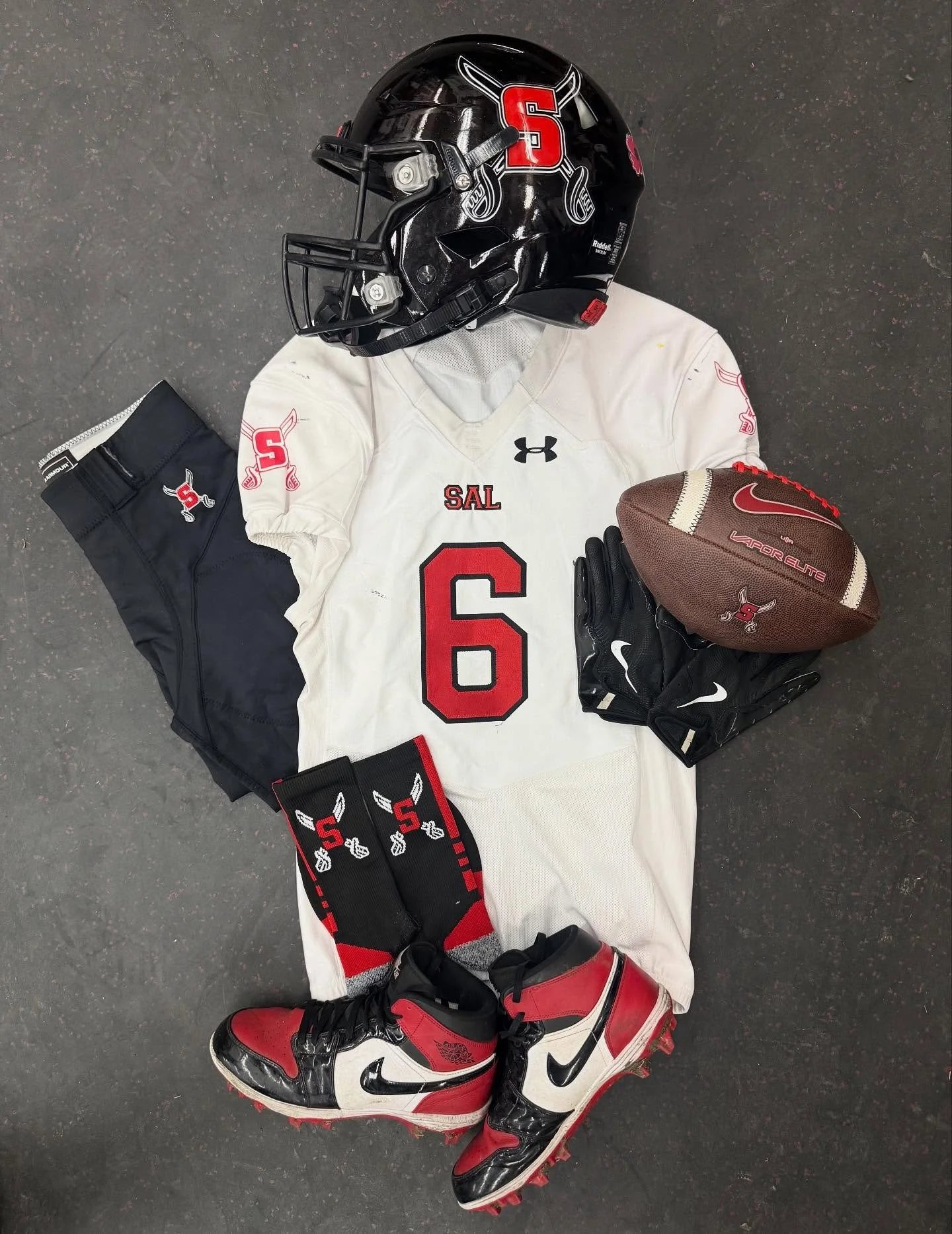 Carr Conference City Championship: Do it our way.🔴⚔️⚫️

#SABREPRIDE🔴⚔️⚫️
#PTS🗡️
#ALLIN🔴⚔️⚫️