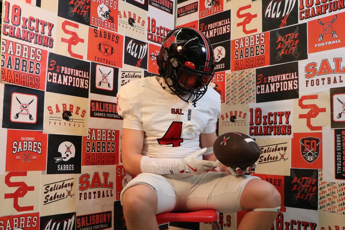 Fit for the elements❄️

#SABREPRIDE🔴⚔️⚫️ | #BOSS