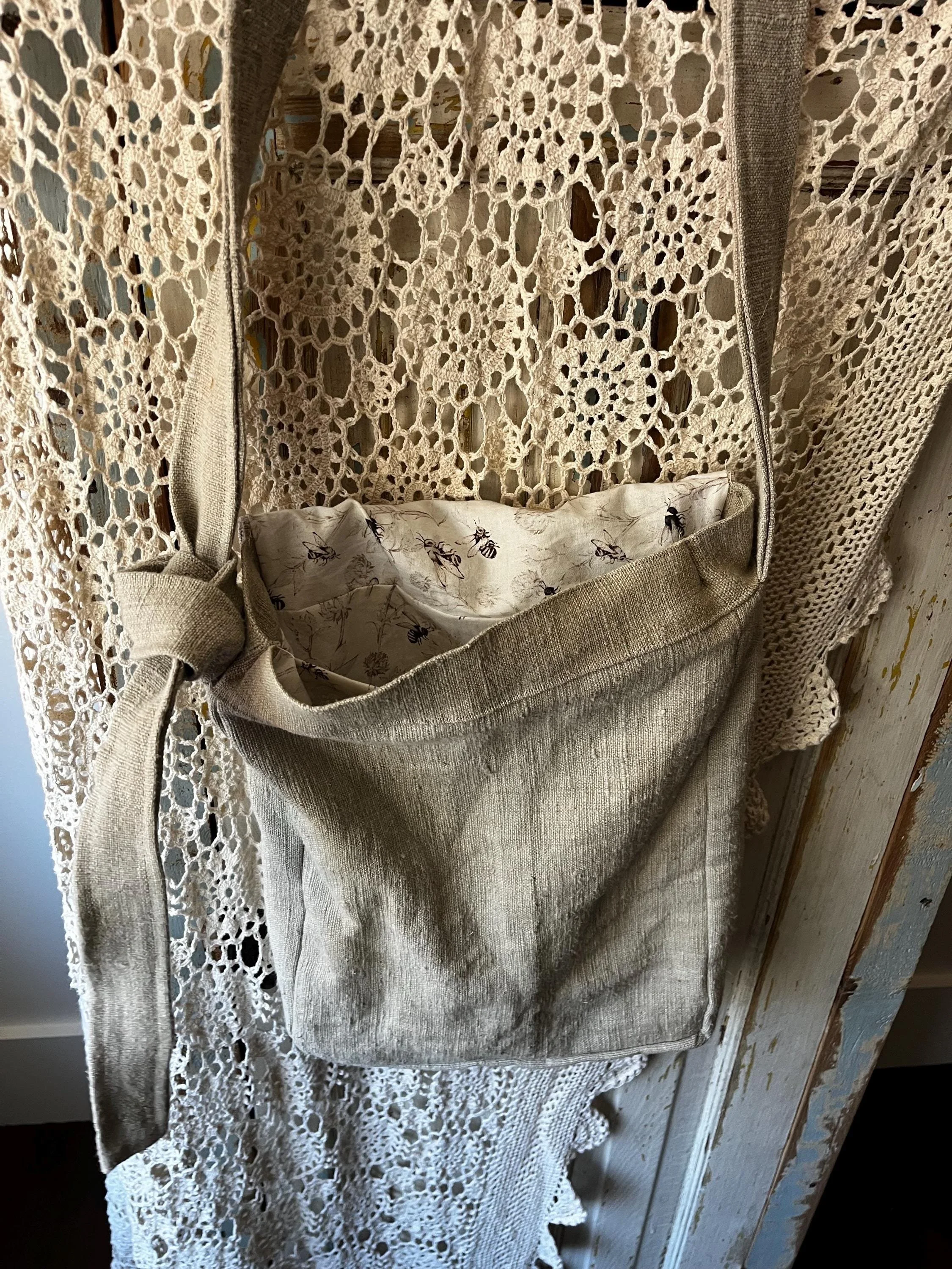 https://i.etsystatic.com/11614172/r/il/3eb577/8094876530/il_fullxfull.8094876530_fd9k.jpg