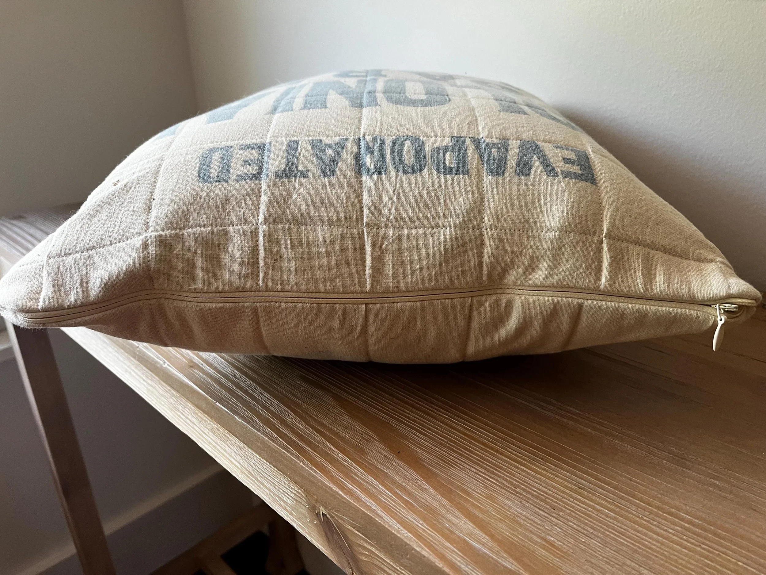 https://i.etsystatic.com/11614172/r/il/e937f8/8094523592/il_fullxfull.8094523592_ki7d.jpg