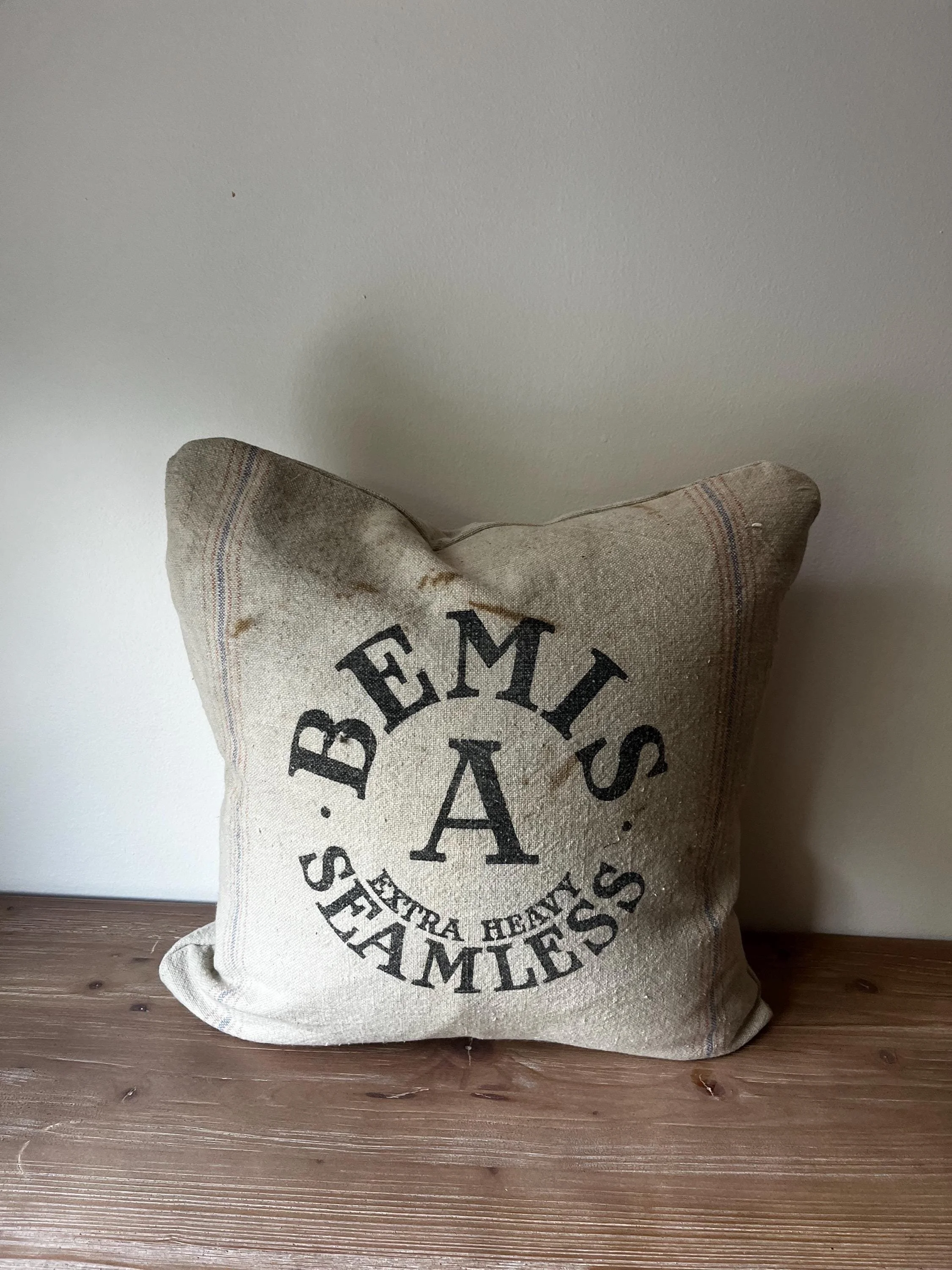 https://i.etsystatic.com/11614172/r/il/cf217b/8142414799/il_fullxfull.8142414799_dnte.jpg