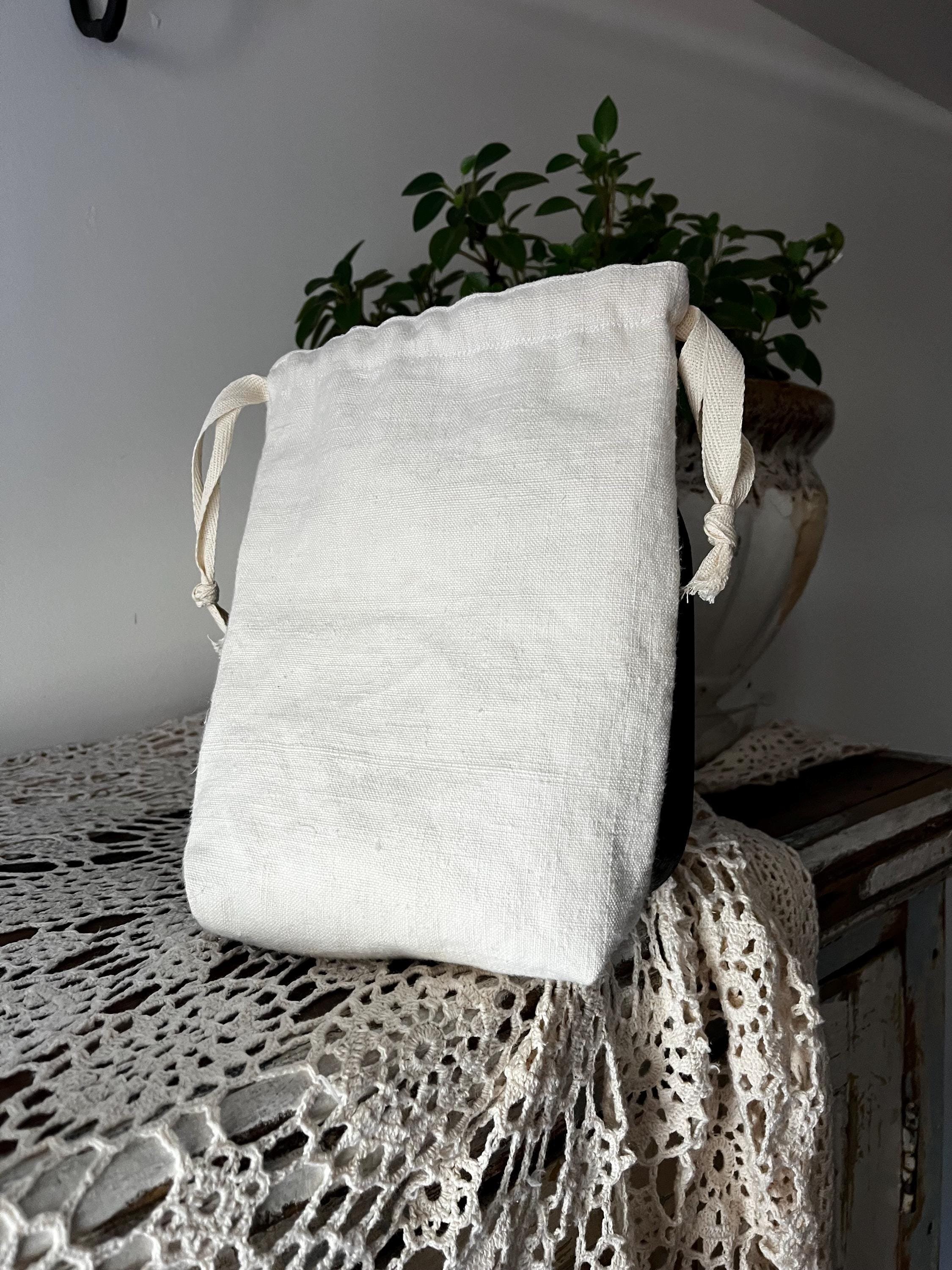 https://i.etsystatic.com/11614172/r/il/3b1095/8141391335/il_fullxfull.8141391335_pbcd.jpg