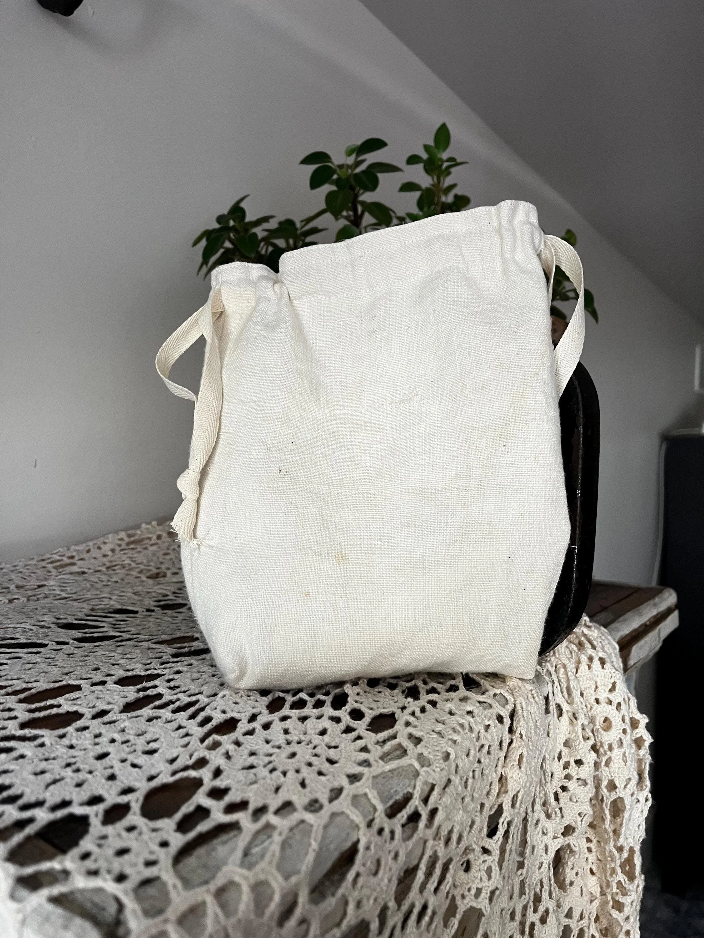 https://i.etsystatic.com/11614172/r/il/4b6634/8093471544/il_fullxfull.8093471544_law3.jpg
