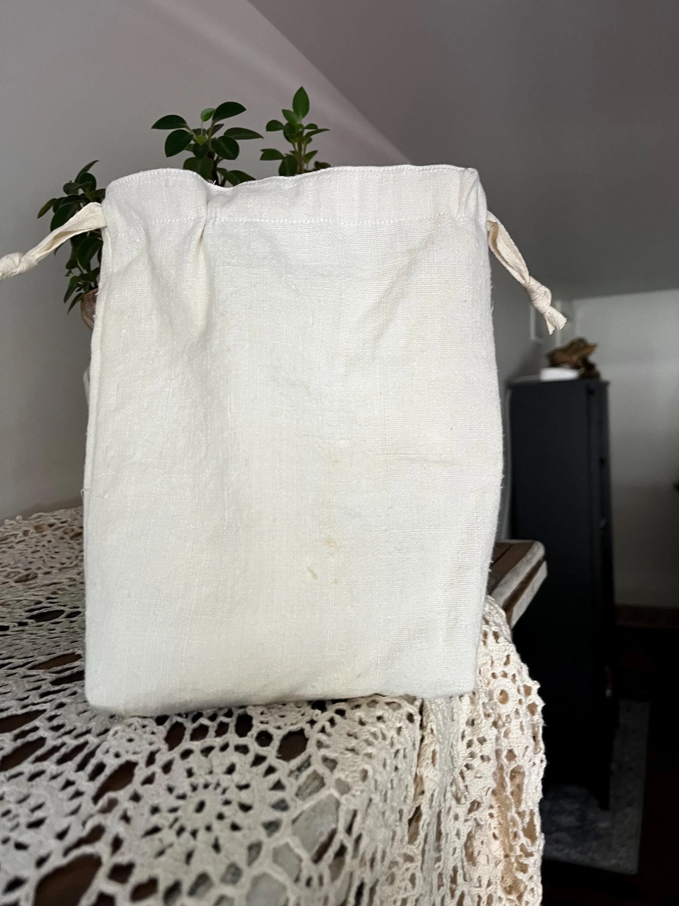 https://i.etsystatic.com/11614172/r/il/6939a1/8141365419/il_fullxfull.8141365419_jk8k.jpg