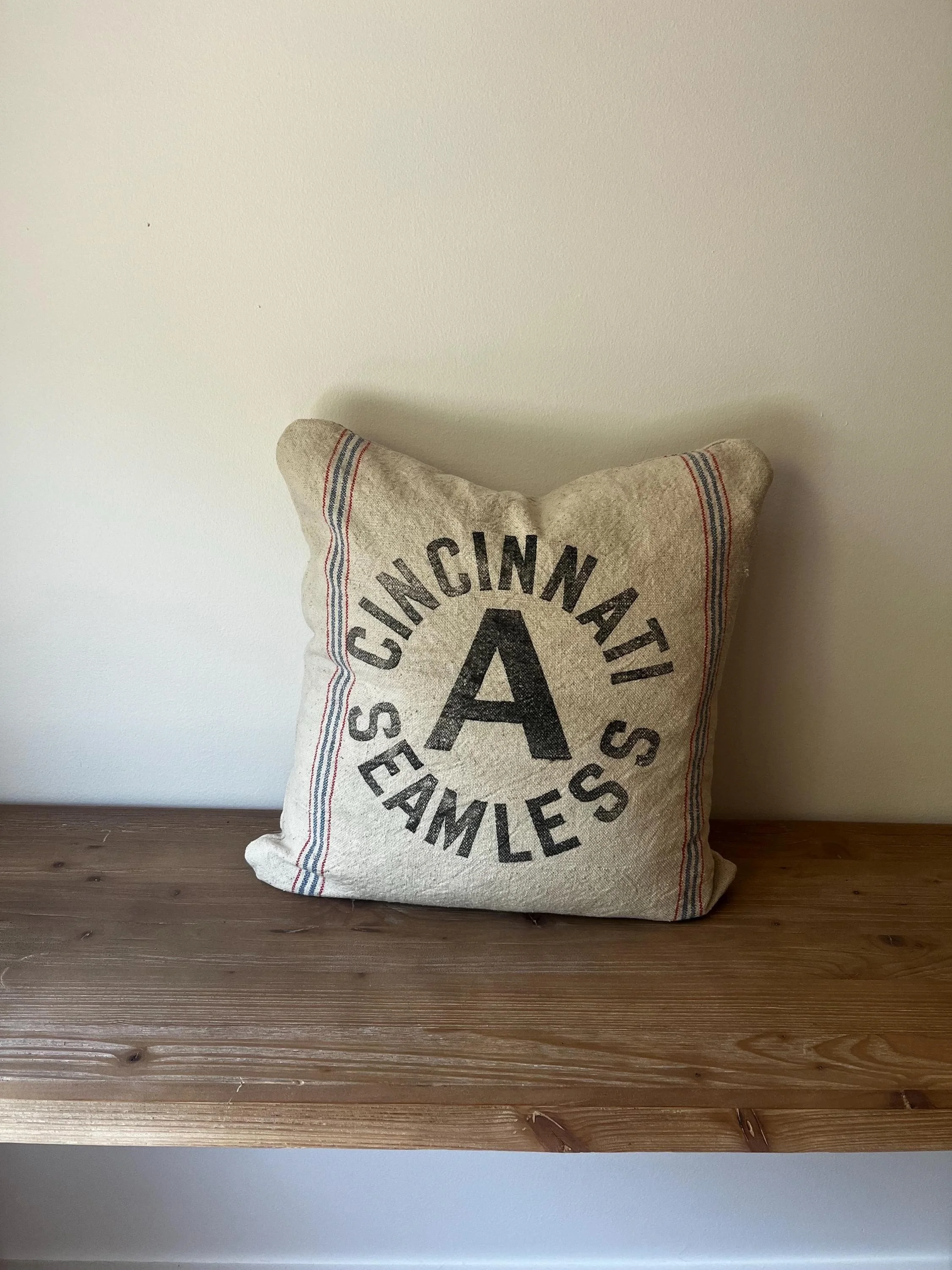 https://i.etsystatic.com/11614172/r/il/28484e/8142382955/il_fullxfull.8142382955_glru.jpg