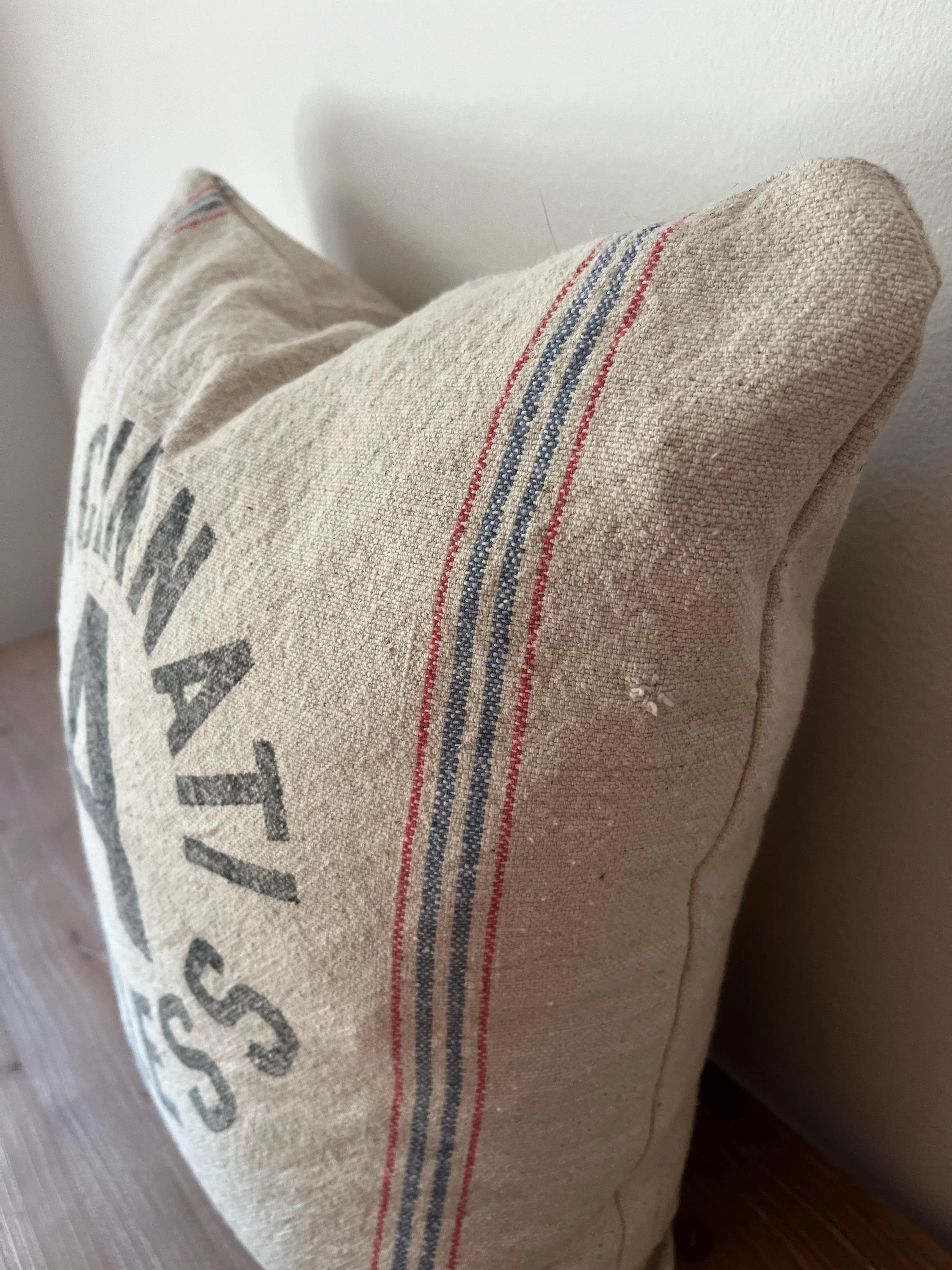https://i.etsystatic.com/11614172/r/il/ad270a/8094476936/il_fullxfull.8094476936_cynt.jpg