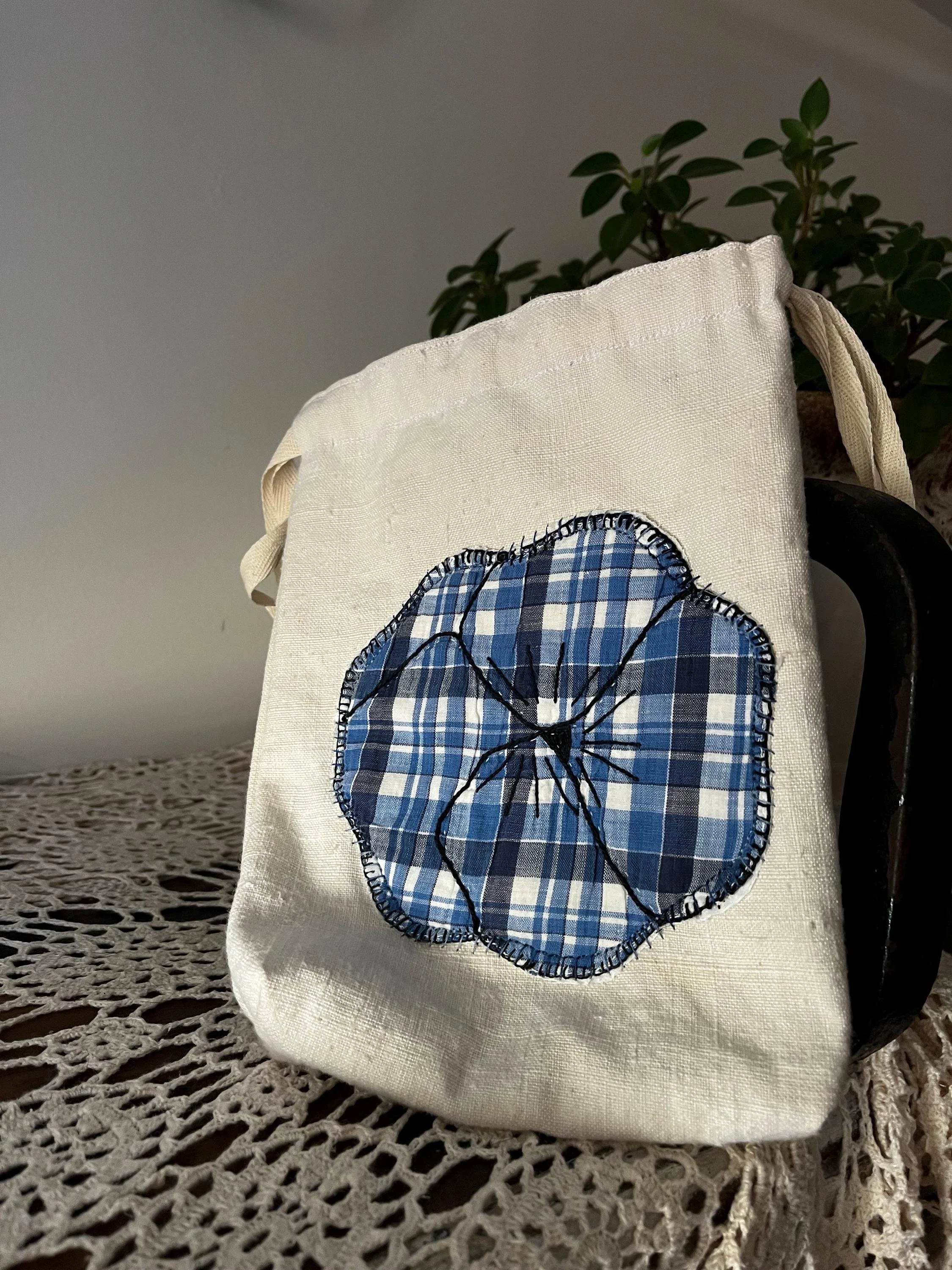 https://i.etsystatic.com/11614172/r/il/811a8e/8141391261/il_fullxfull.8141391261_9x93.jpg