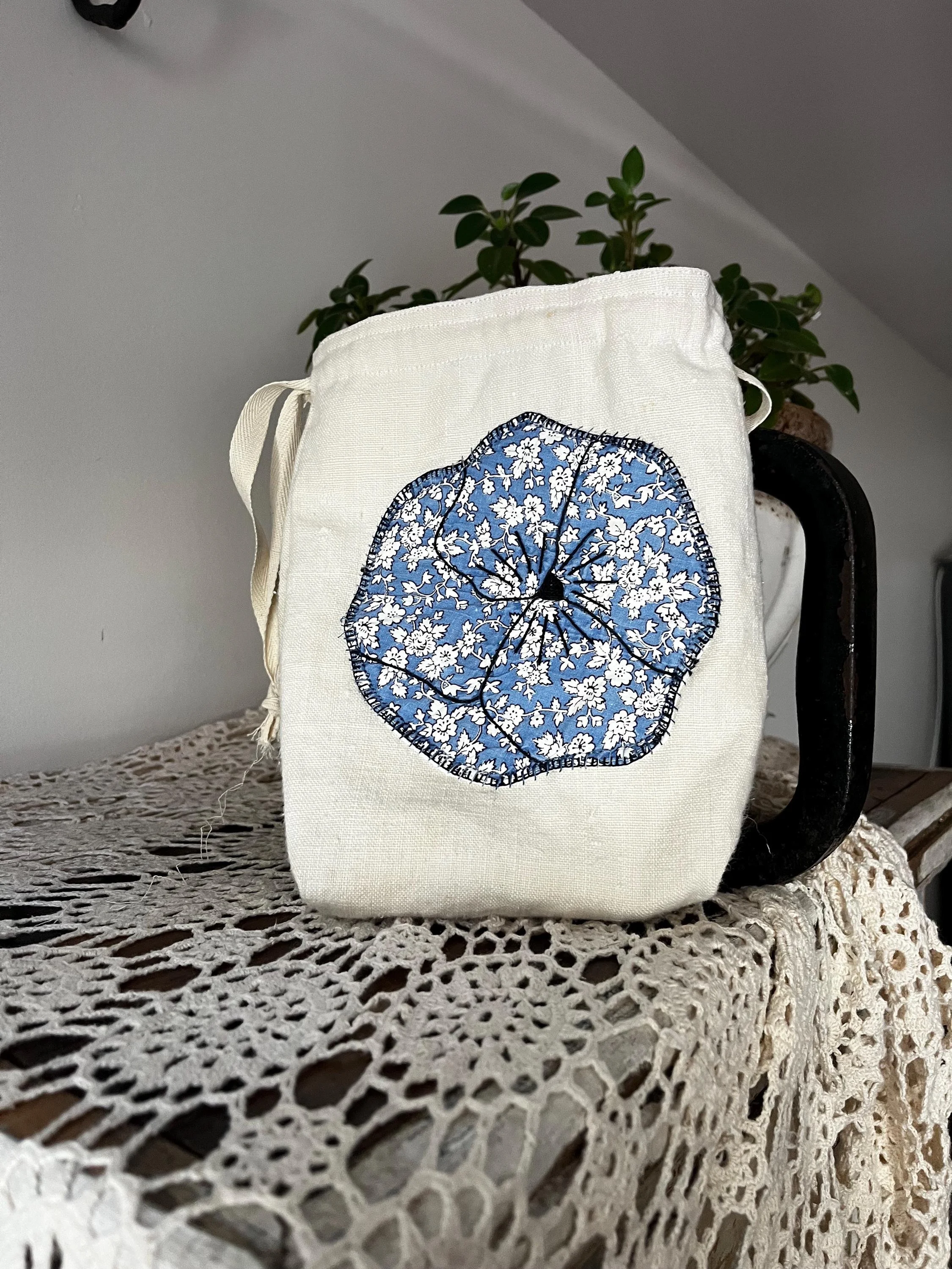 https://i.etsystatic.com/11614172/r/il/e3b213/8093471532/il_fullxfull.8093471532_ab78.jpg