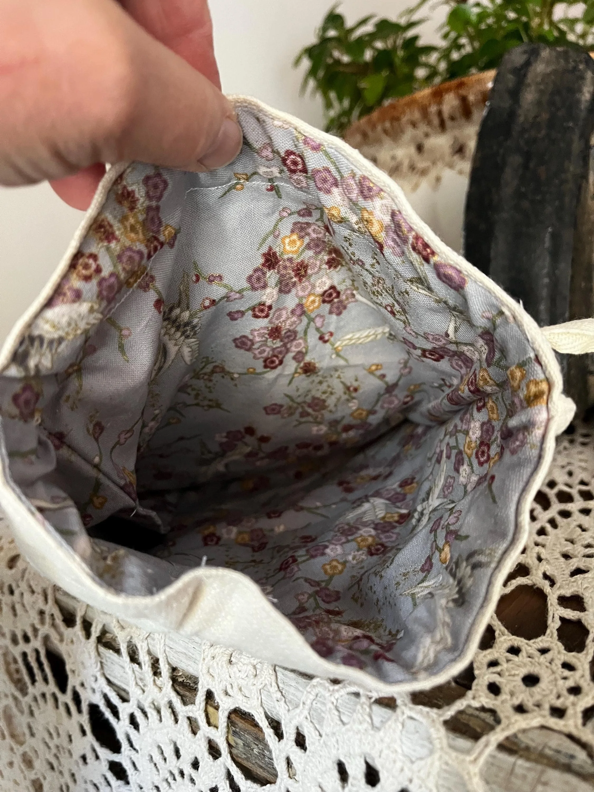 https://i.etsystatic.com/11614172/r/il/70367a/8093457200/il_fullxfull.8093457200_ktpt.jpg