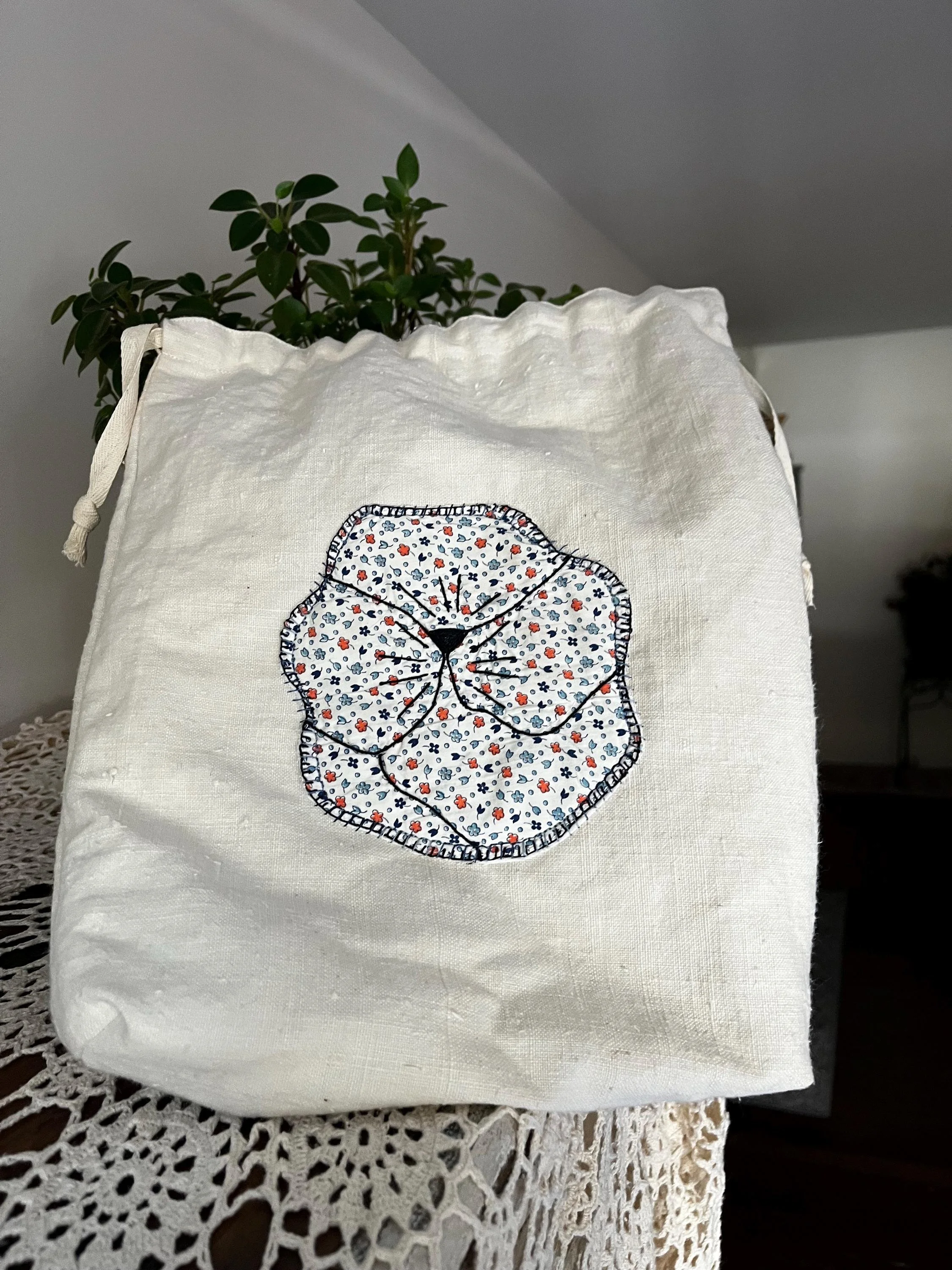https://i.etsystatic.com/11614172/r/il/8980f7/8141323773/il_fullxfull.8141323773_fcho.jpg