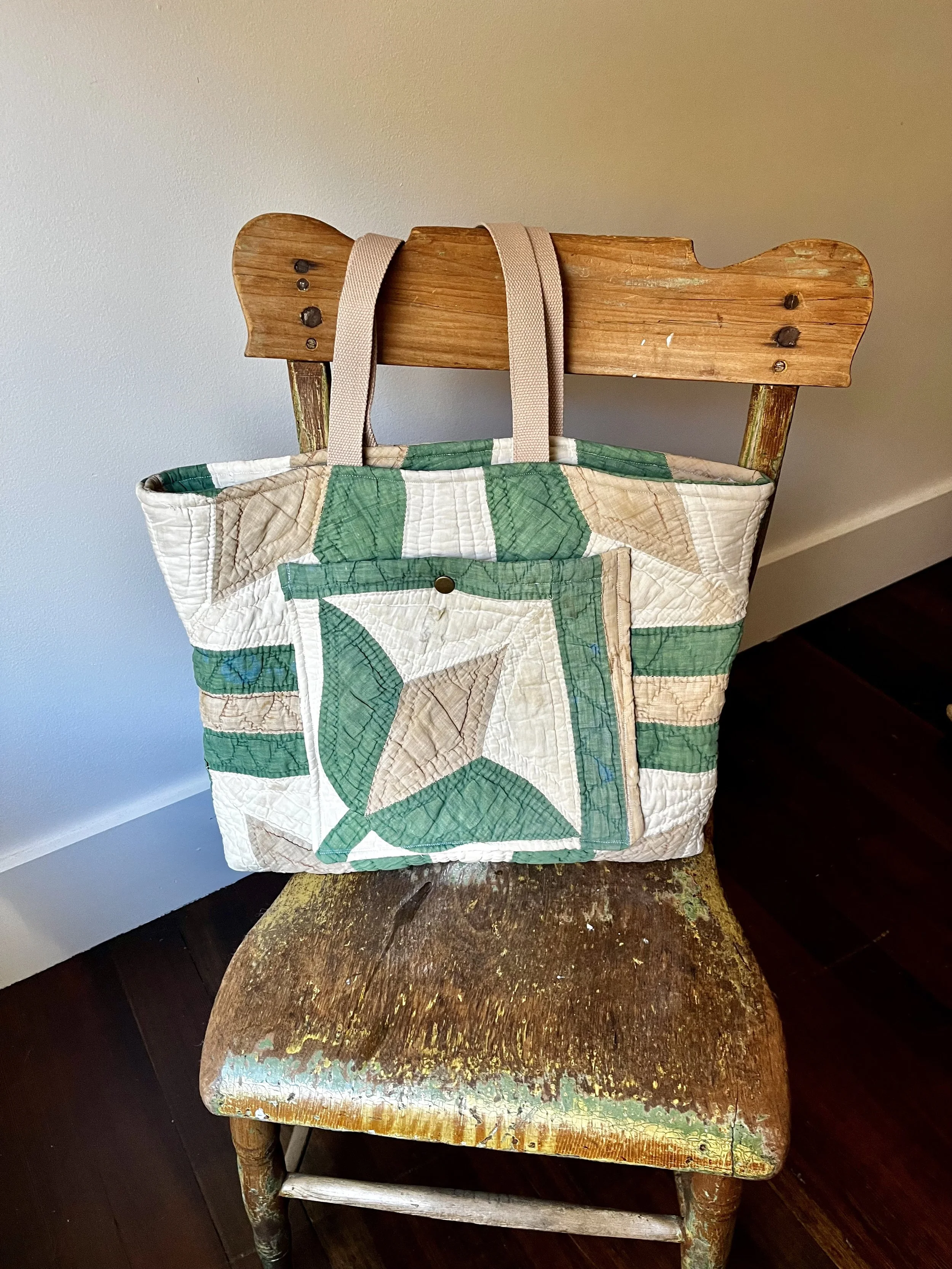 Vintage Quilt Tote green and tan tulips