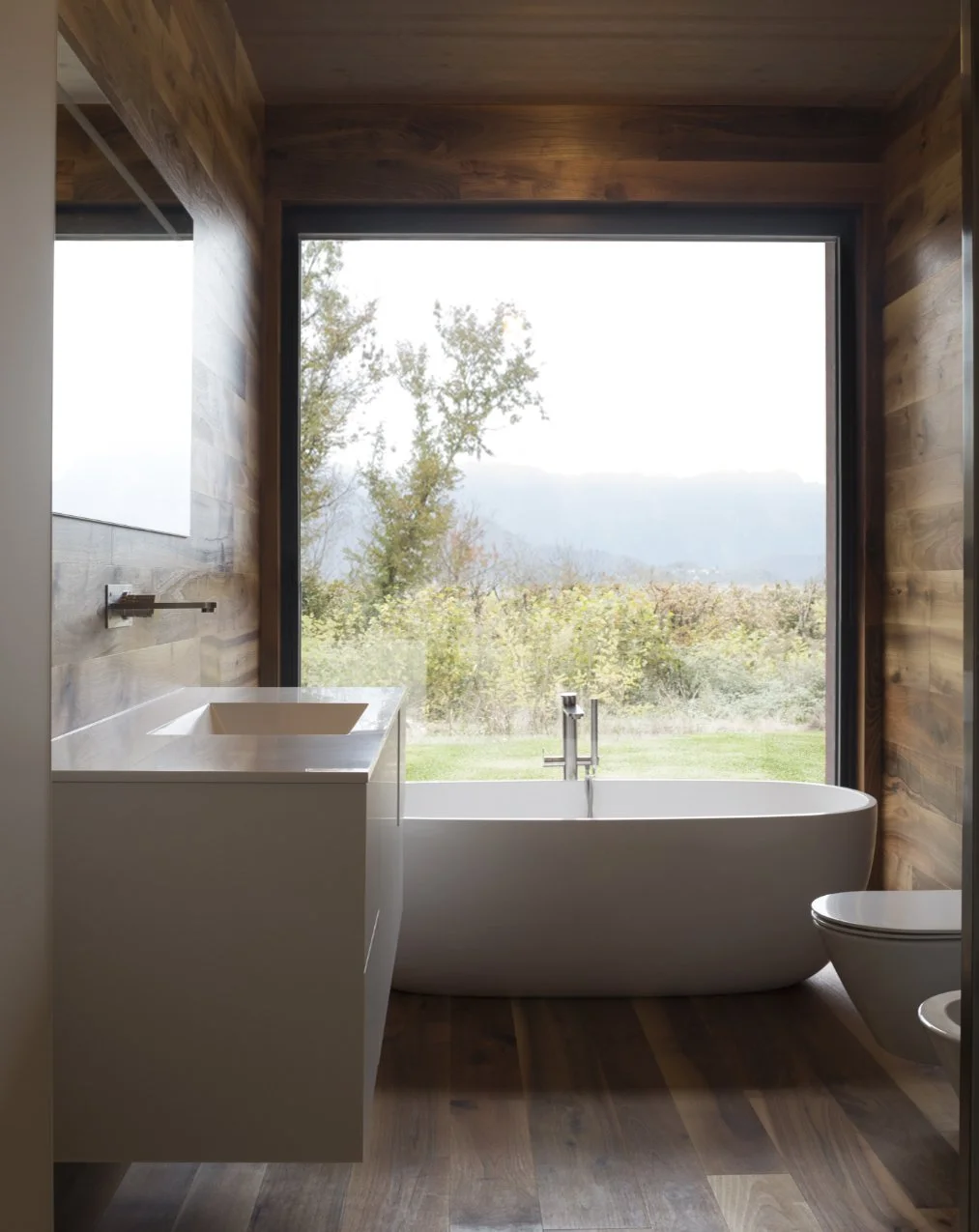 F HOUSE_interno_4v.jpg