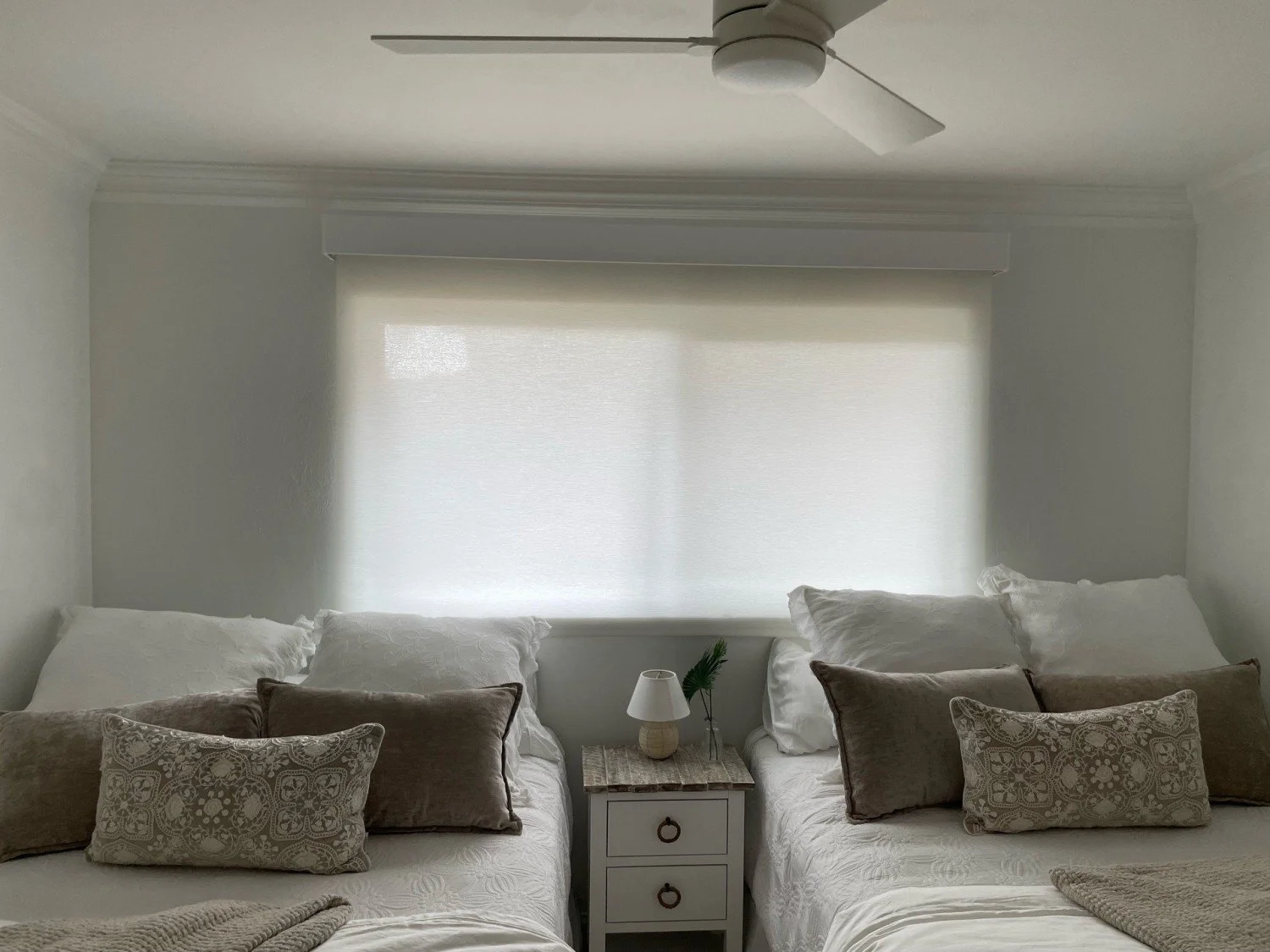 4 in White Metal Valance LF Cotton Bedroom 5583 (3).jpg