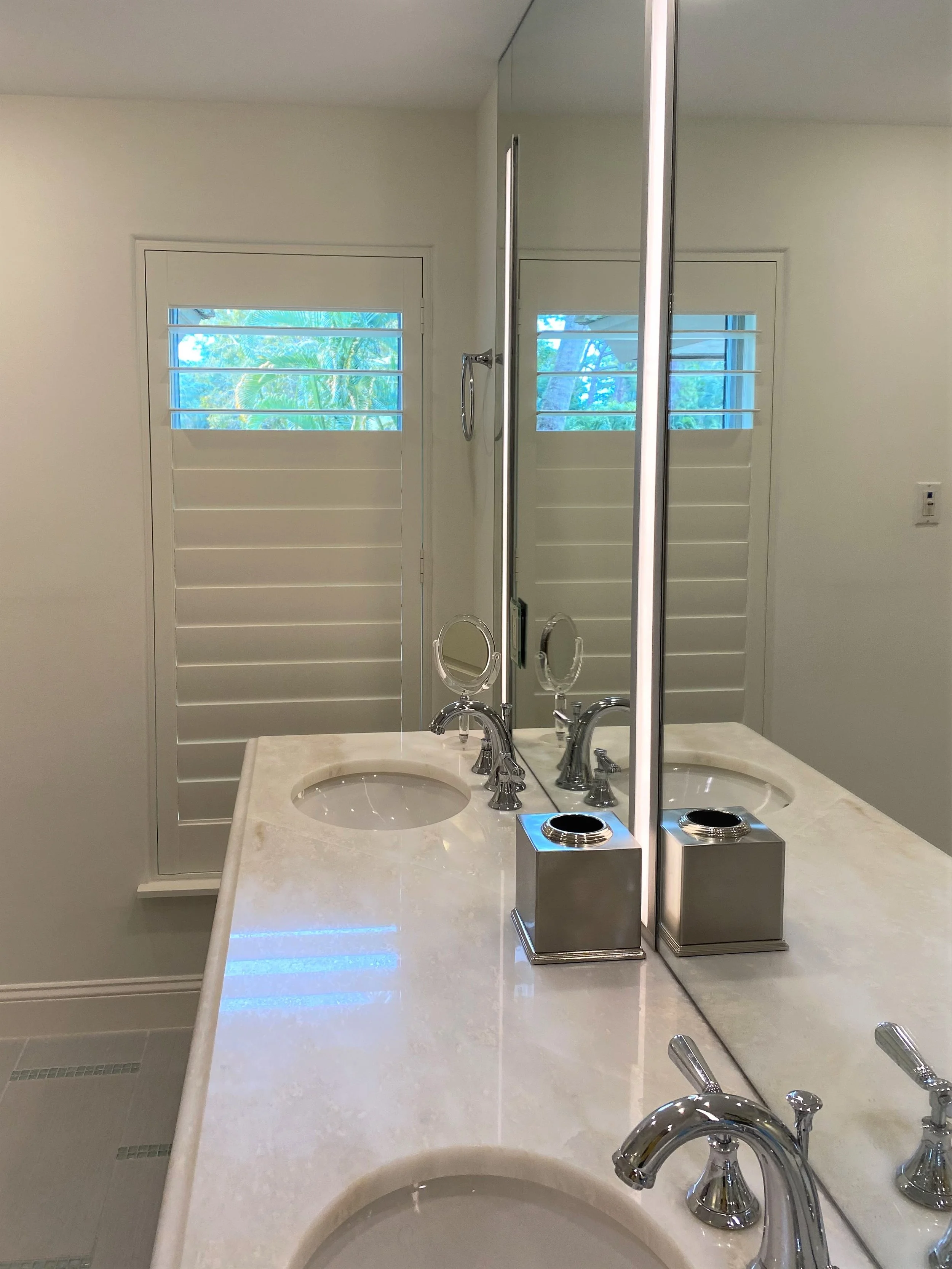 Clearview Bathroom 1 Panel Cut Tilt 4.5 Louver.jpg