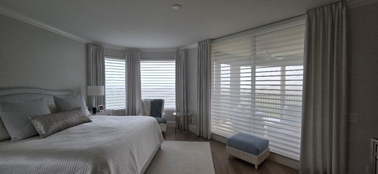 Hunter Douglas Silhouette BO Bon Soir White (2).jpg