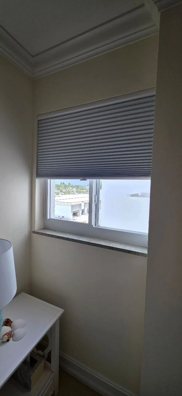 Honeycomb Shade Button Up Edmonton BO White Bedroom 5951.jpg