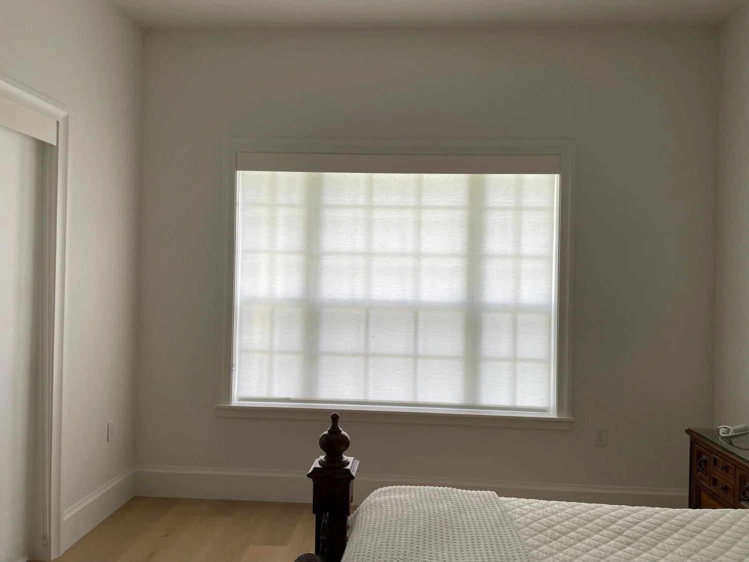 5 in Flatwood Valance 3% Chalk Bedroom 5315.jpg