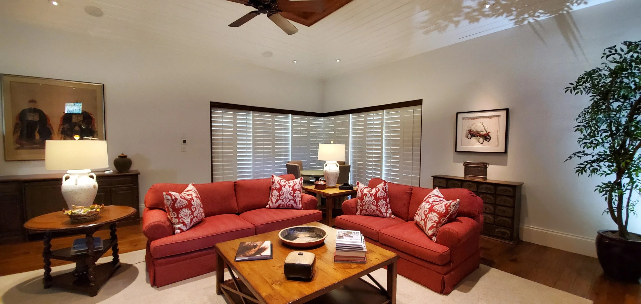 Center tilt rod Sliding Panels 1.jpg