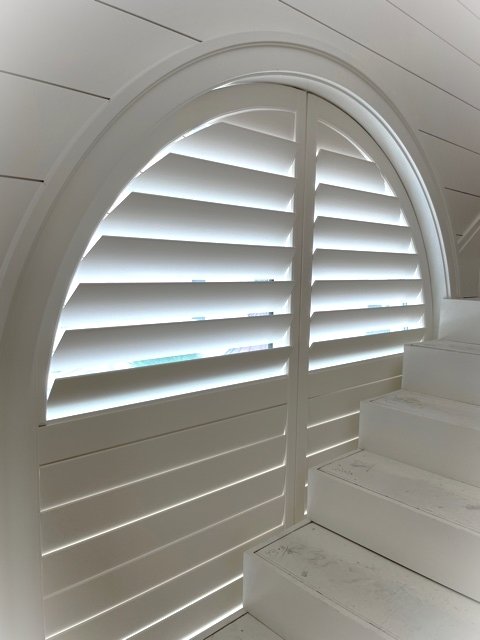 Stairway with a fitted 2 panel horizontal arch in clearview.jpg