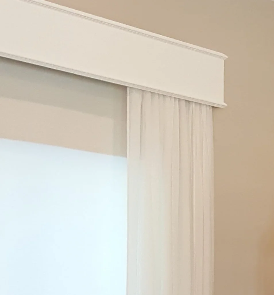 Valance, Bead top and bottom.jpg