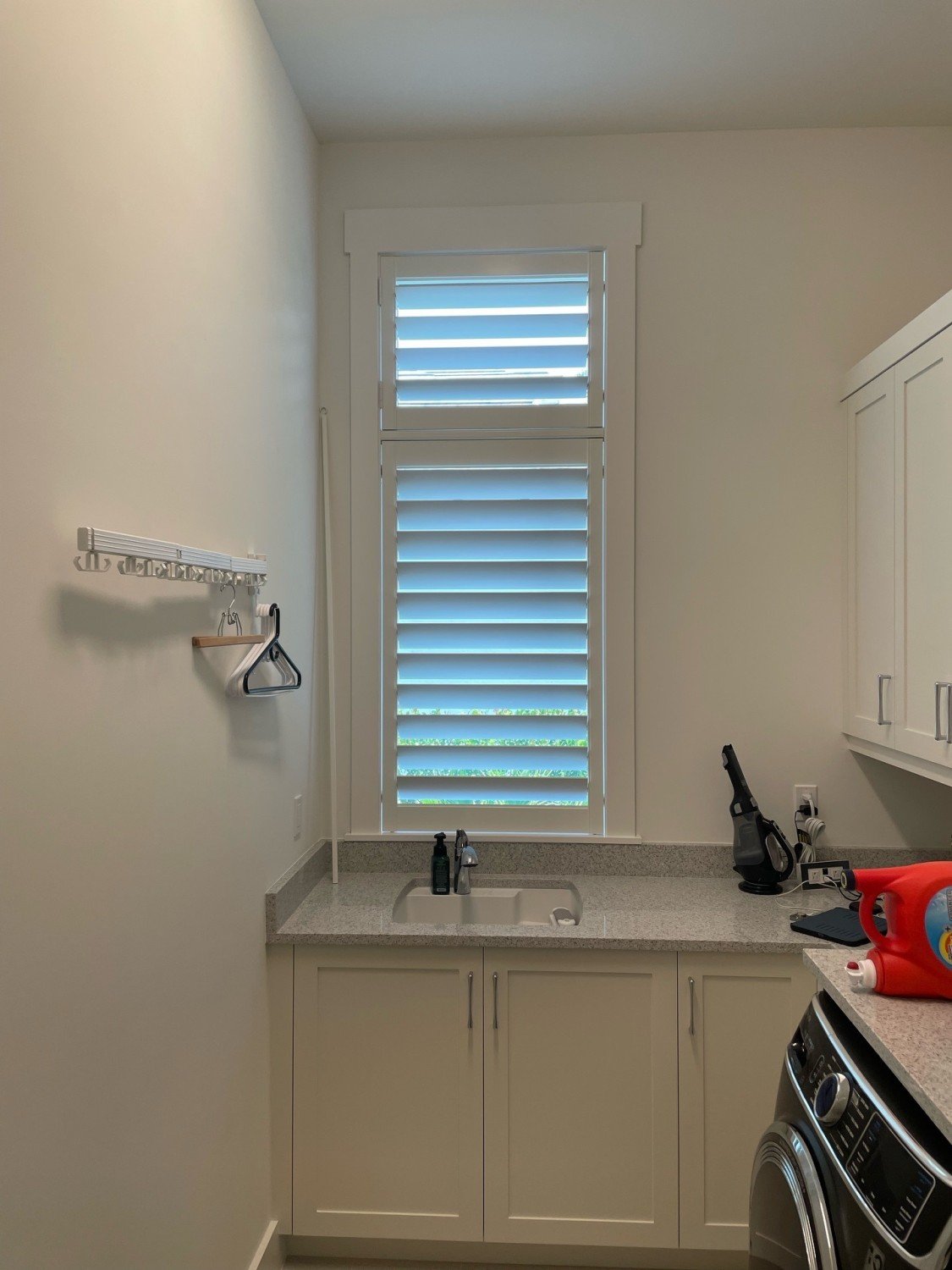 Clearview Laundry Room 1 Panel Direct Mount 4.5 Louvers 5979.jpg