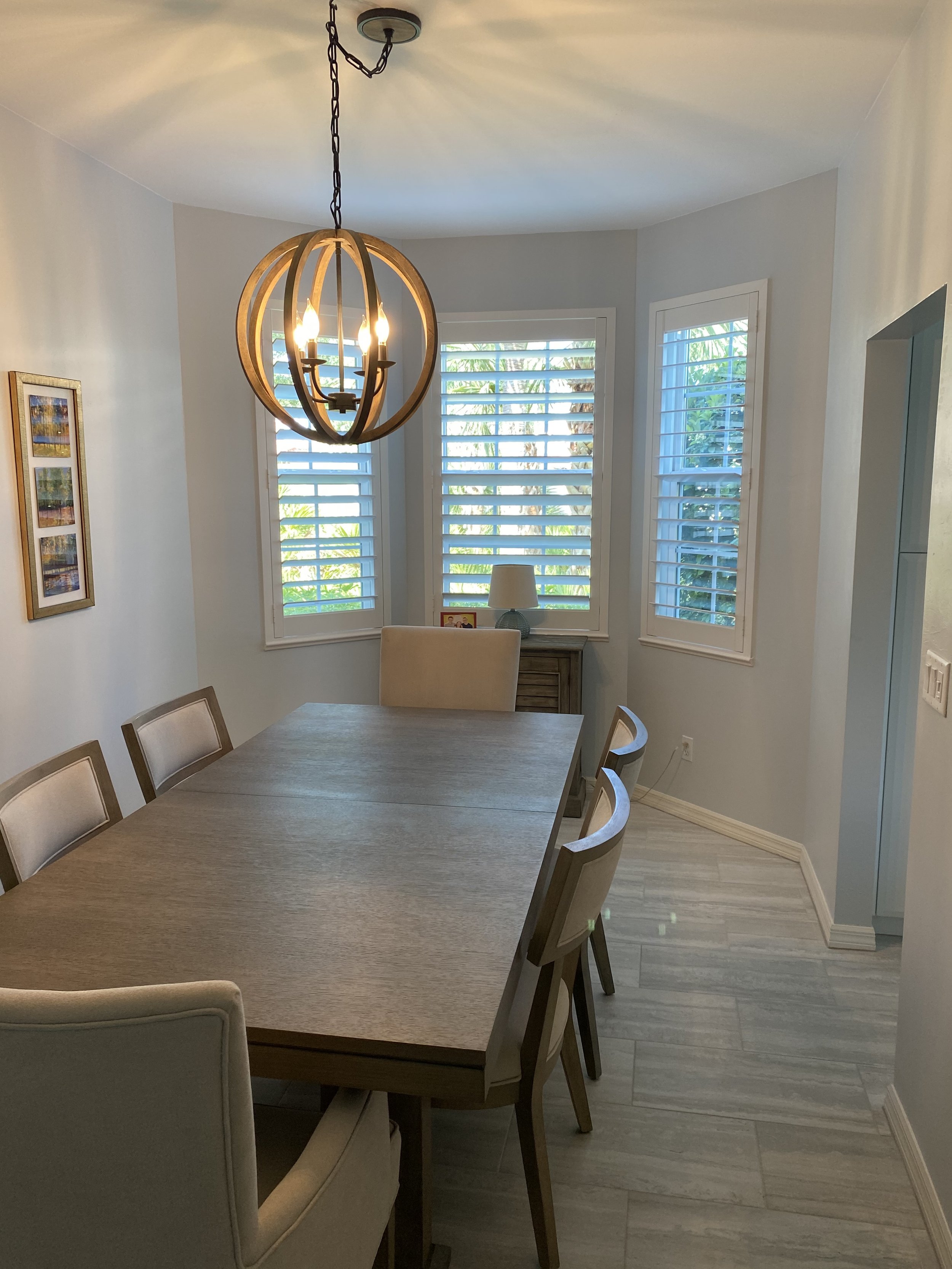 Clearview Dining Area Bay Window 1 Panel 4.5 Louvers.jpg