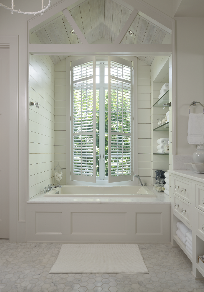 Center Tilt Rod Bathroom Vaulted Ceiling 3.5 Louvers.png
