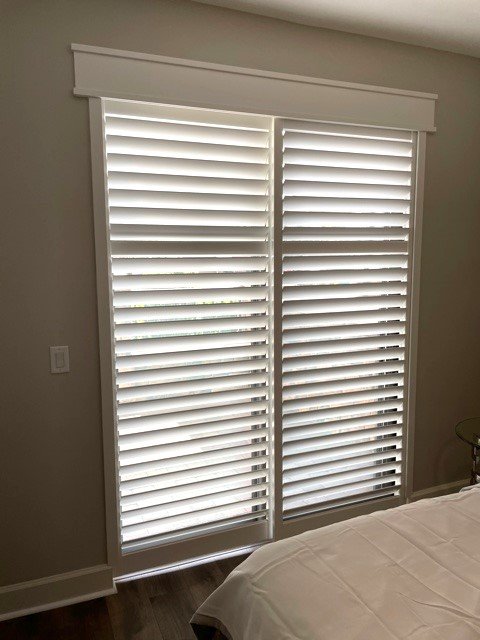 Bedroom inside mount slider, 3.5 inch louvers in clearview.jpg
