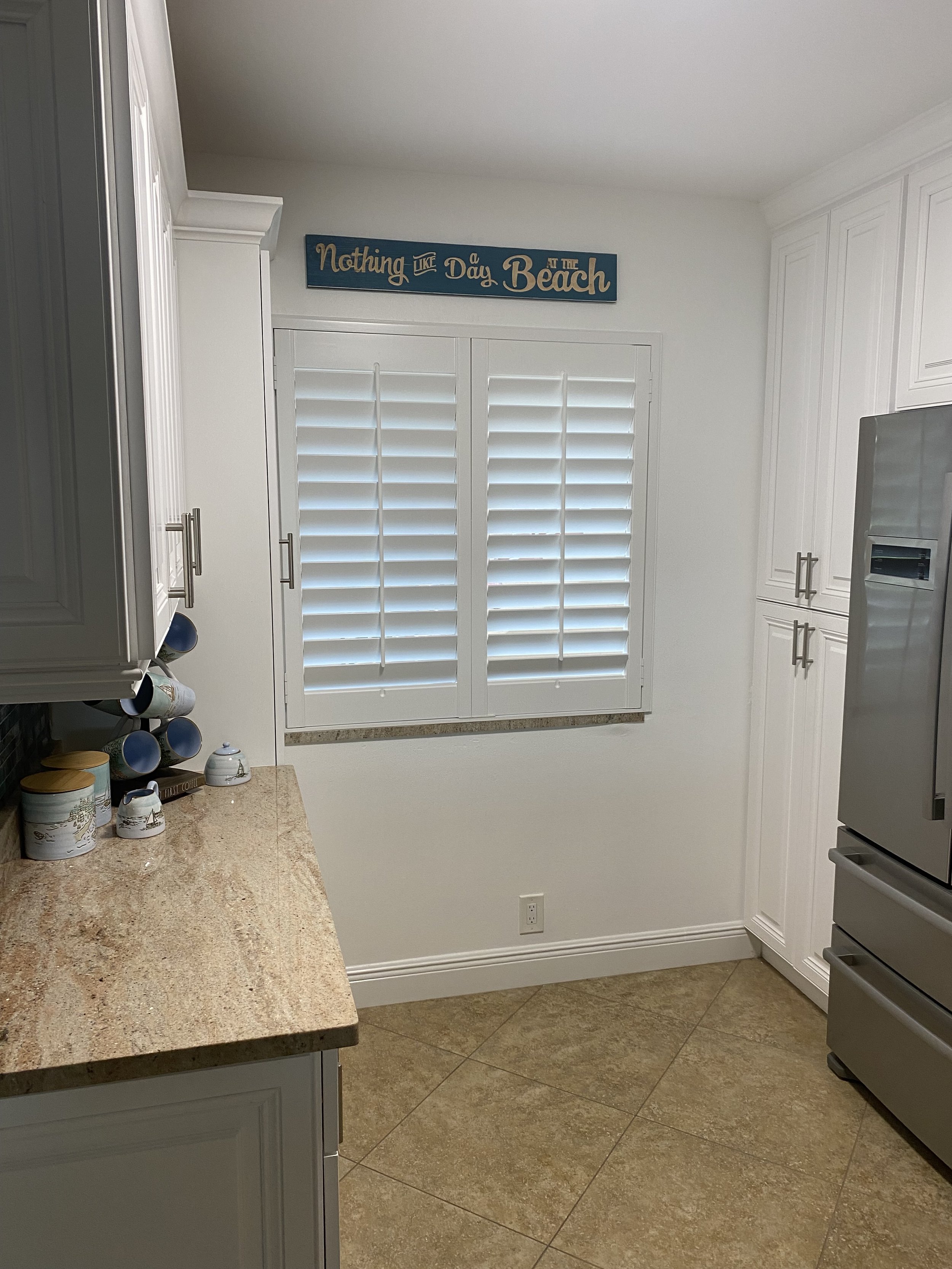 Center Tilt Rod Kitchen 2 Panel 3.5 Louver.jpg