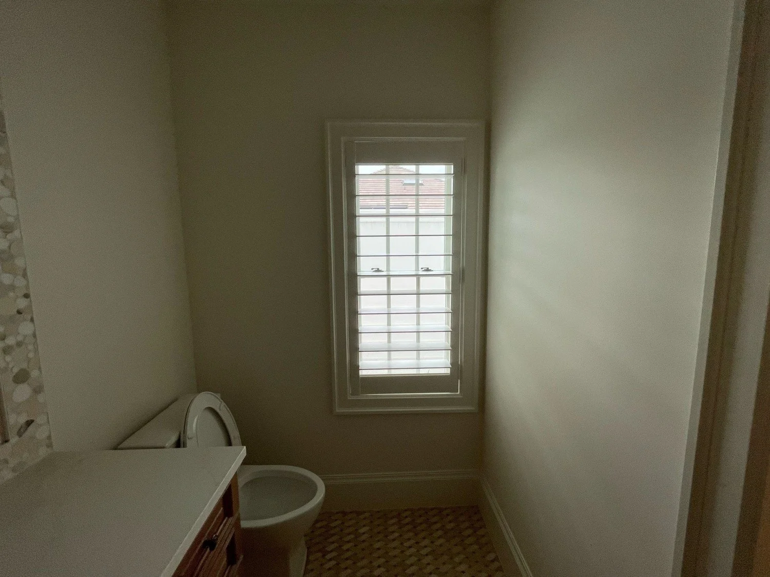 Clearview Bathroom 1 Panel Direct Mount 4.5 in Louvers 5064.jpg