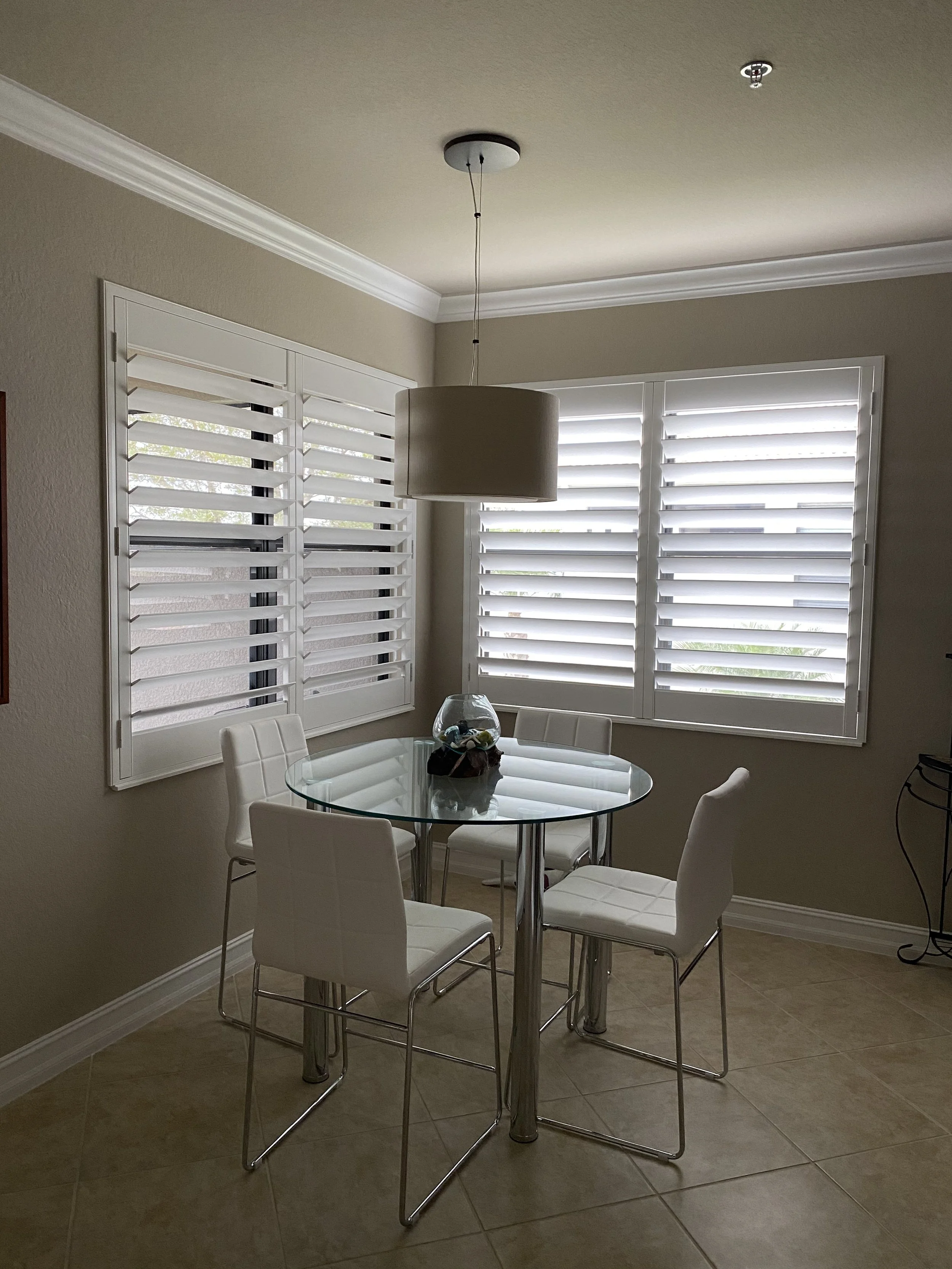 Clearview Dining Area 2 Panel Shutter 4.5 Louver.jpg